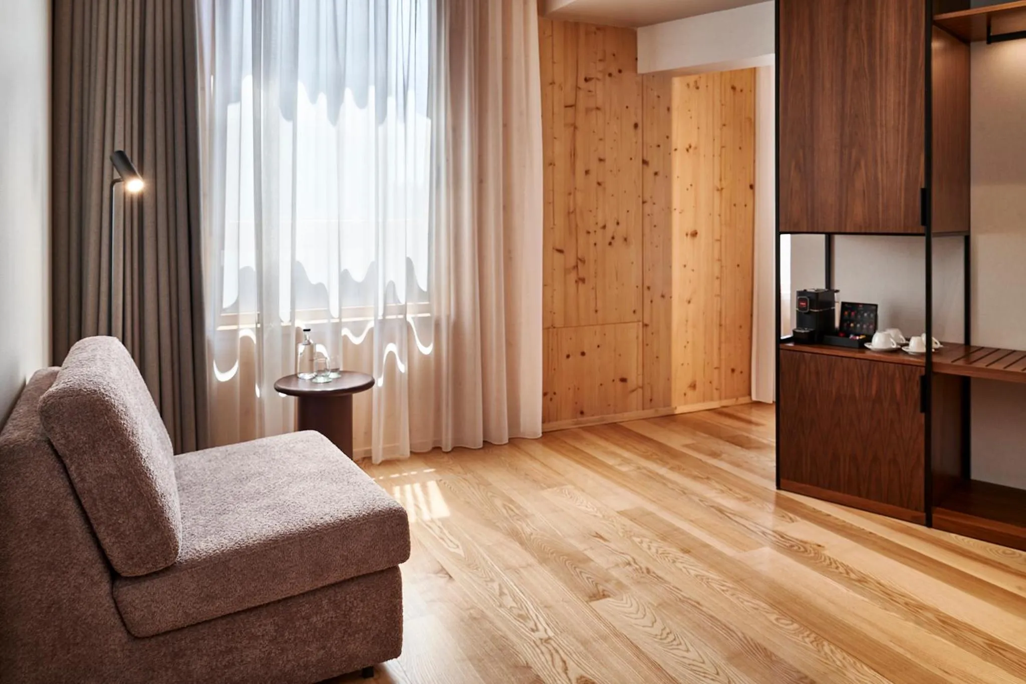 Bedroom in The Log Porto Hotel by Piamonte Hotels