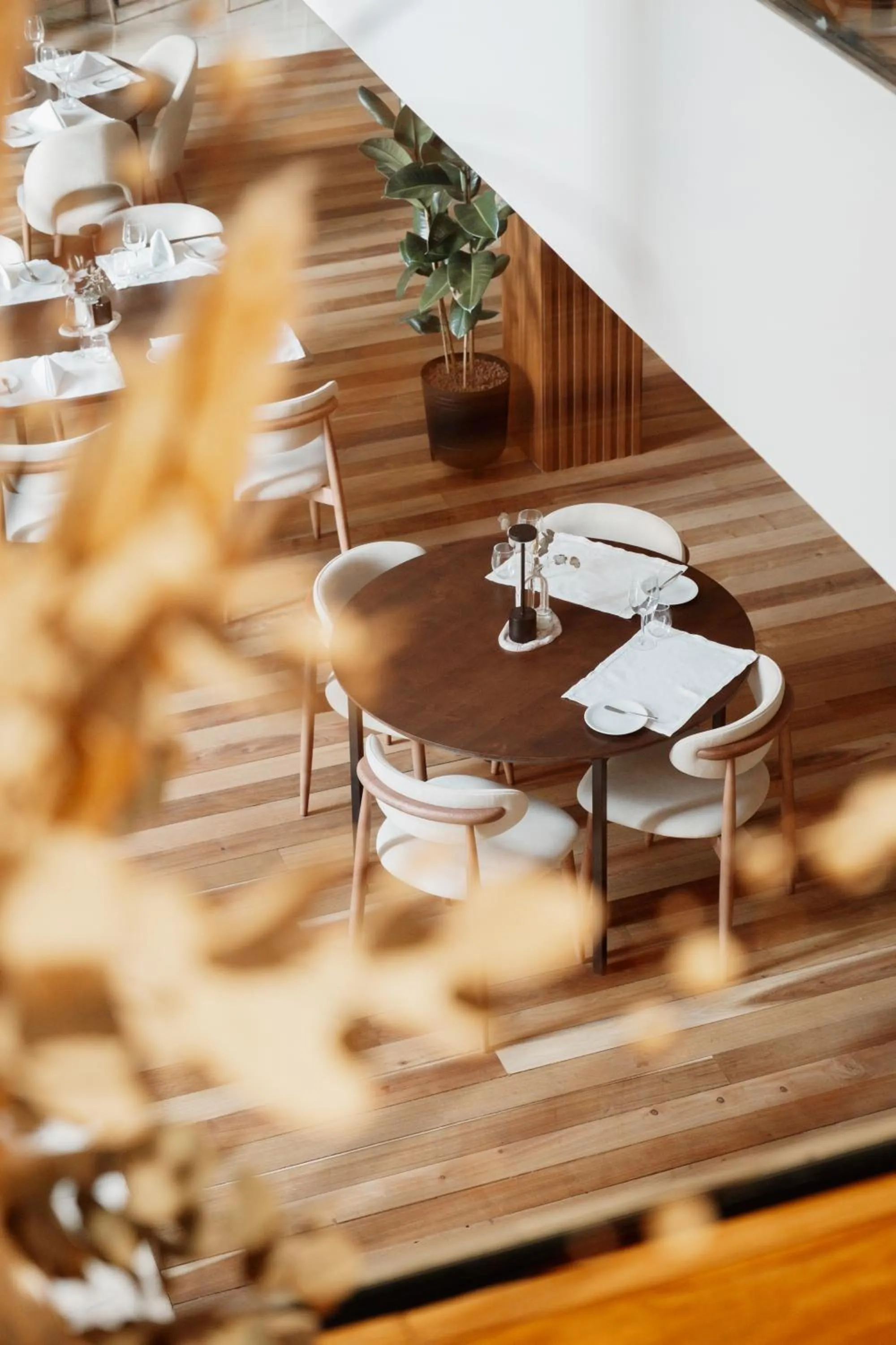 Restaurant/places to eat in The Log Porto Hotel by Piamonte Hotels