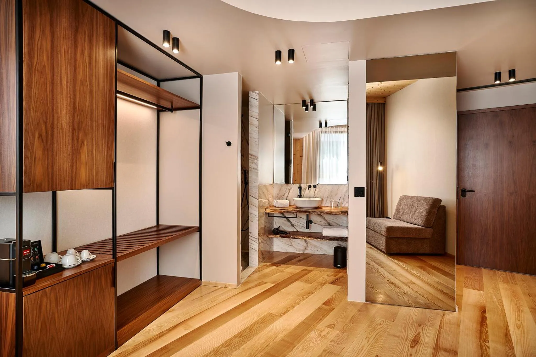 Bedroom in The Log Porto Hotel by Piamonte Hotels