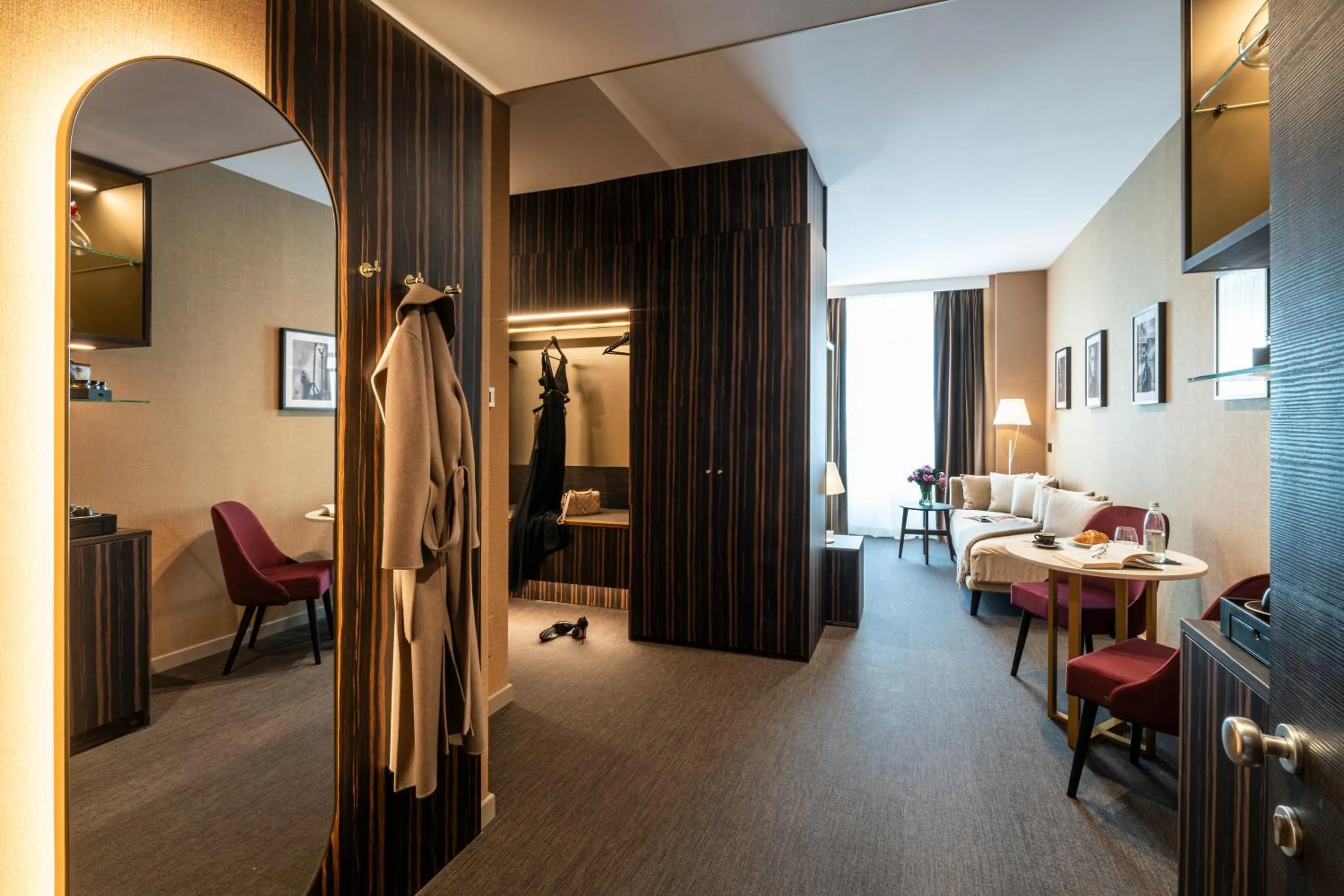 Bed in Duomo Hotel & Apartments