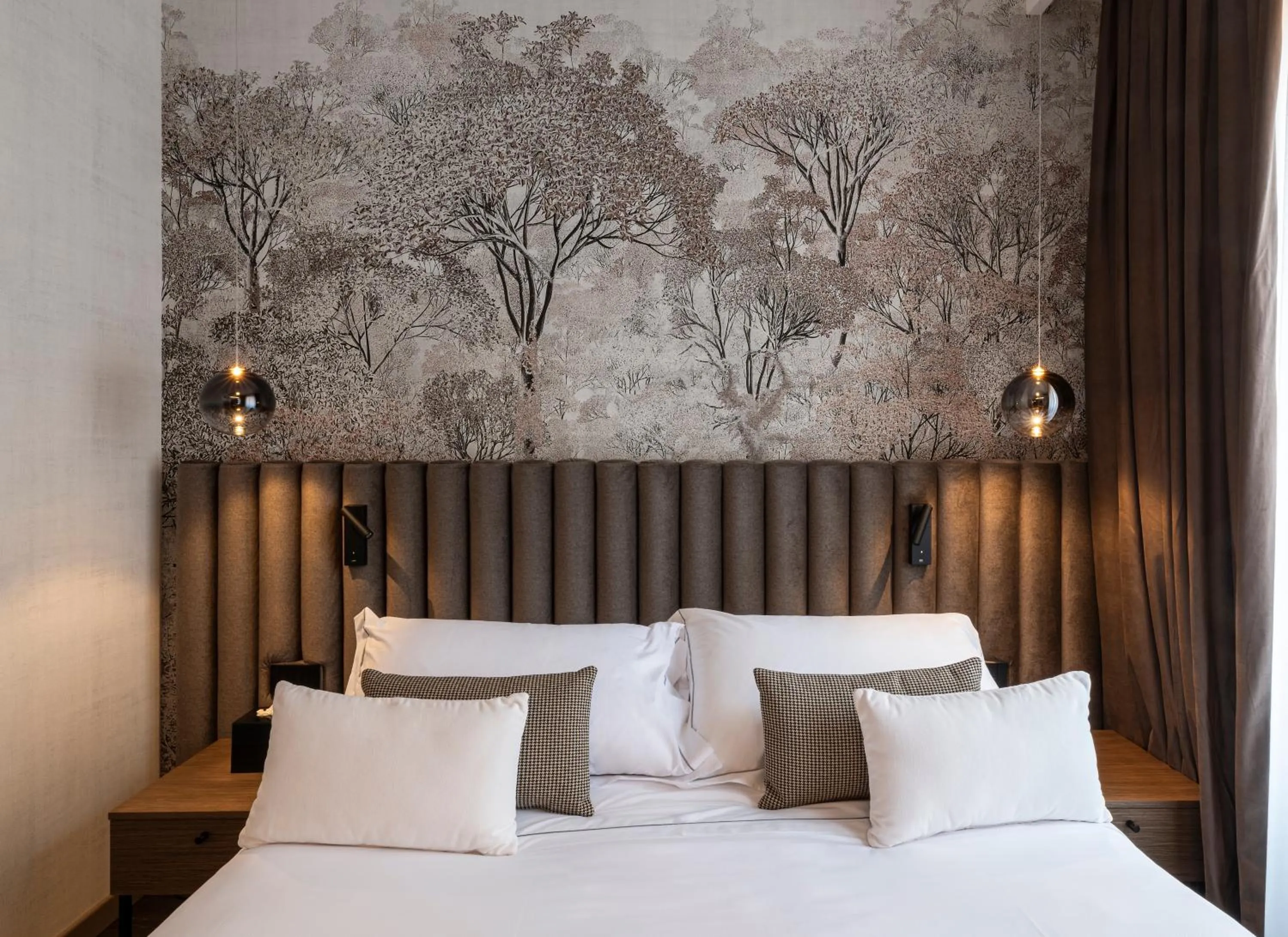 Bed in Duomo Hotel & Apartments