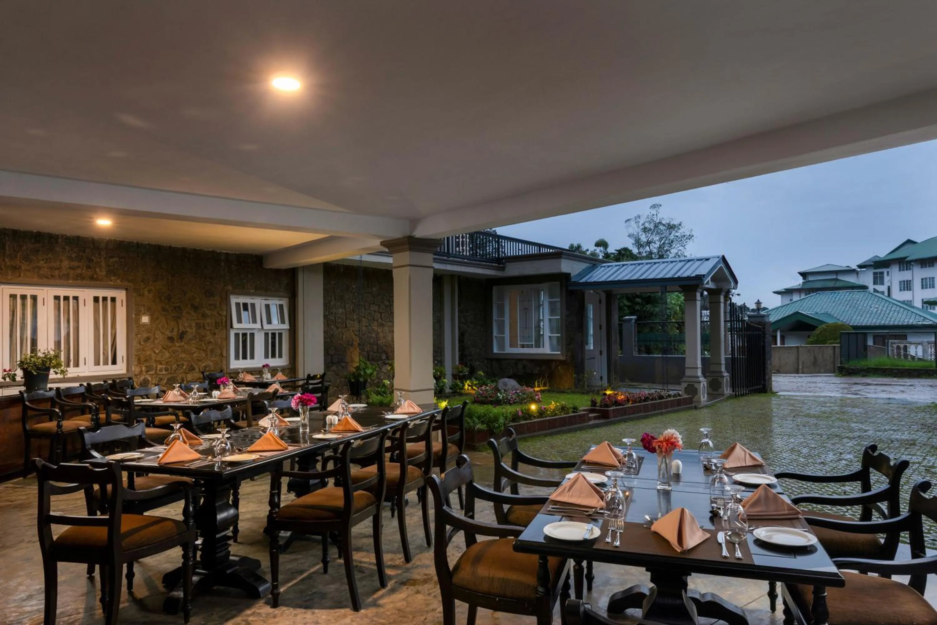 Restaurant/places to eat in Grand Bungalow Nuwara Eliya by Seven Angels