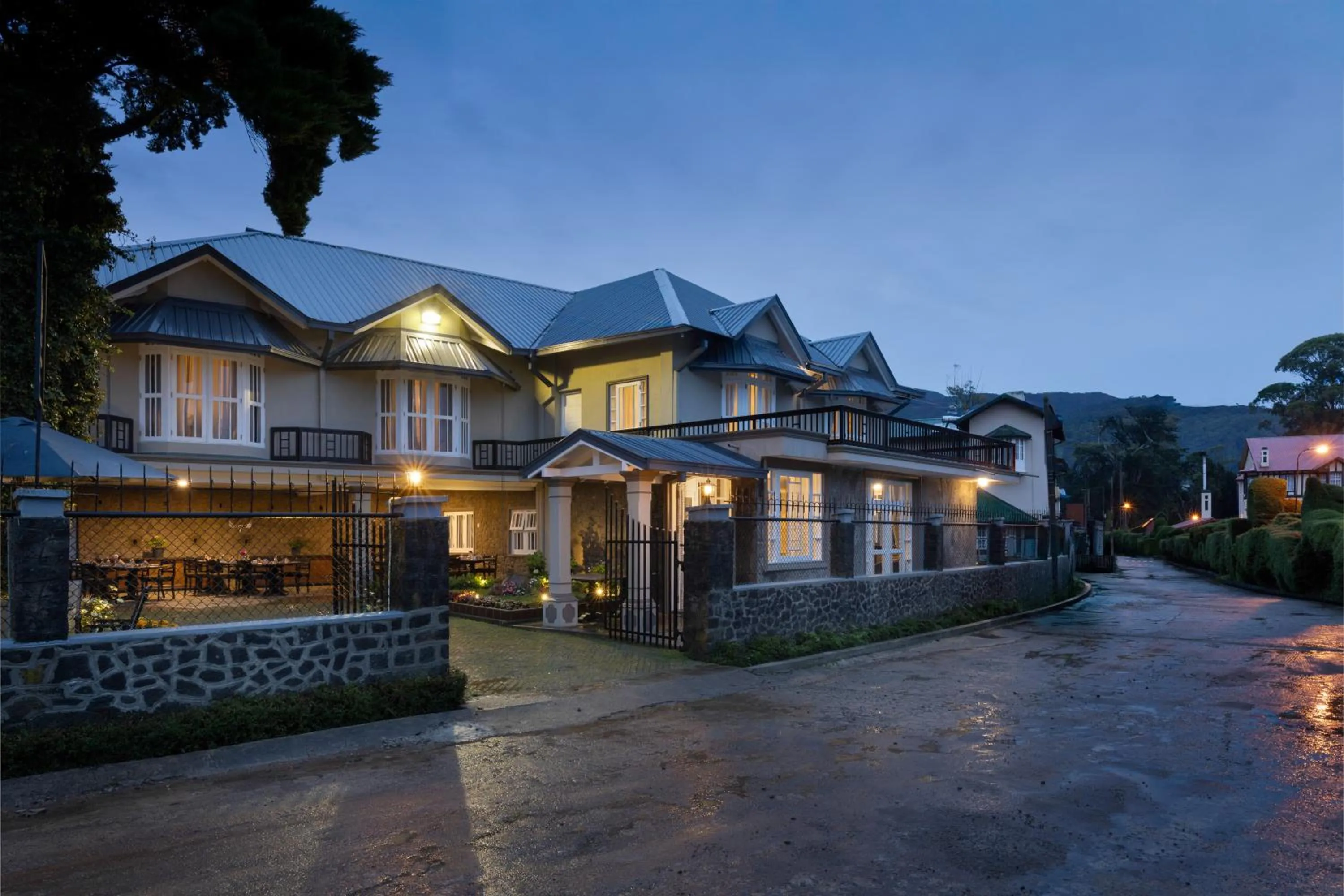 Property building in Grand Bungalow Nuwara Eliya by Seven Angels