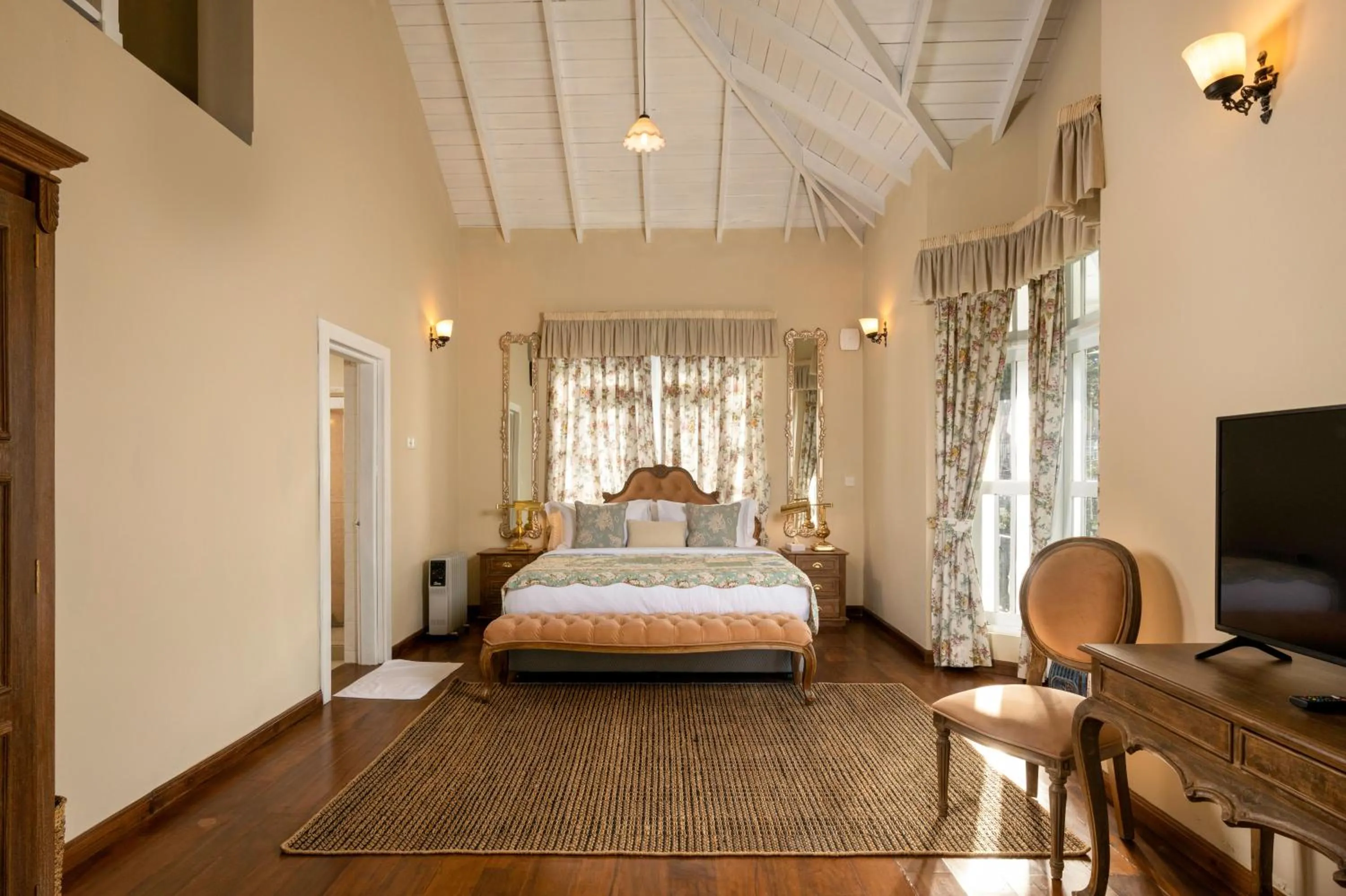 Bedroom, Bed in Grand Bungalow Nuwara Eliya by Seven Angels