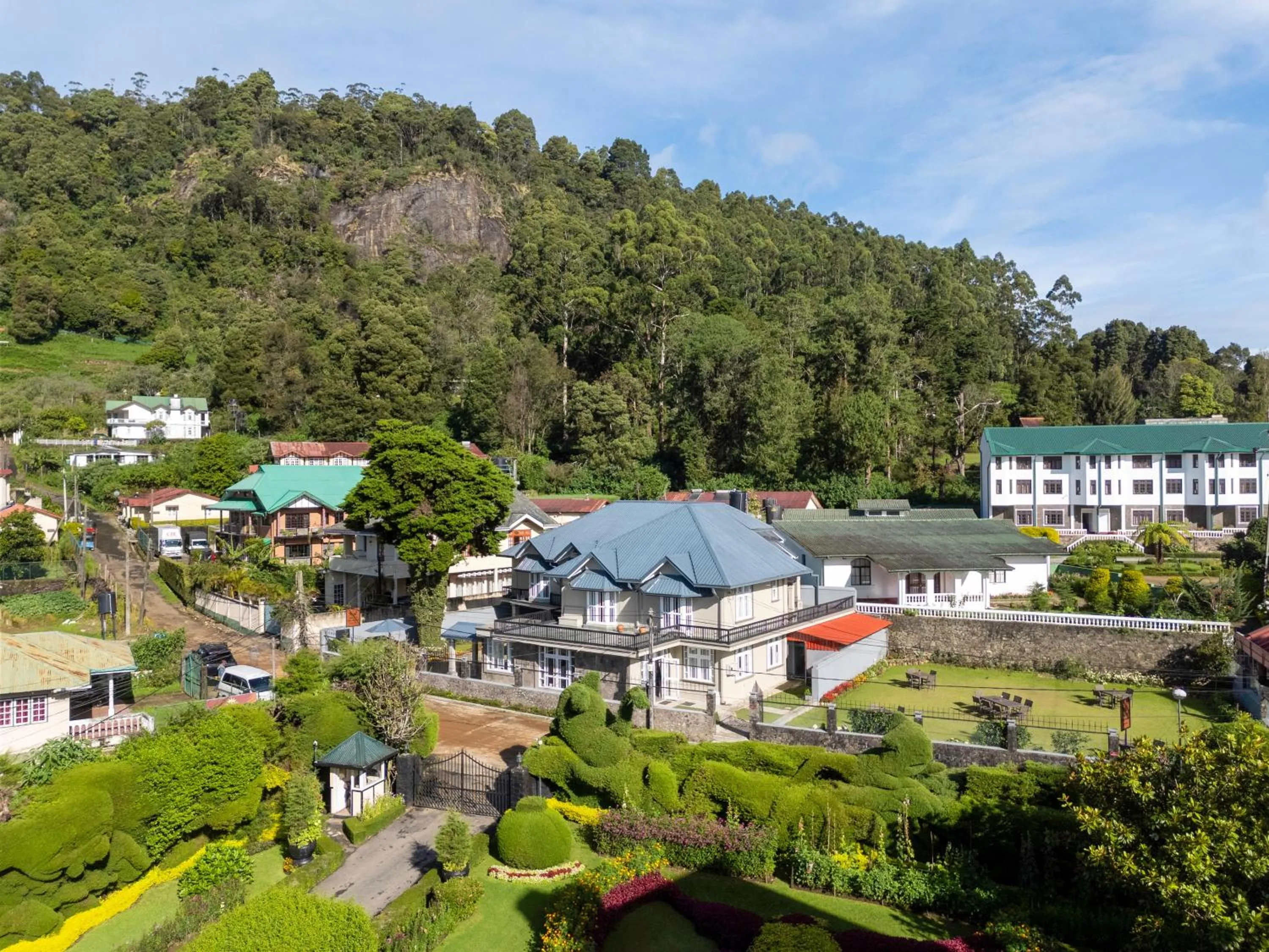 Property building in Grand Bungalow Nuwara Eliya by Seven Angels
