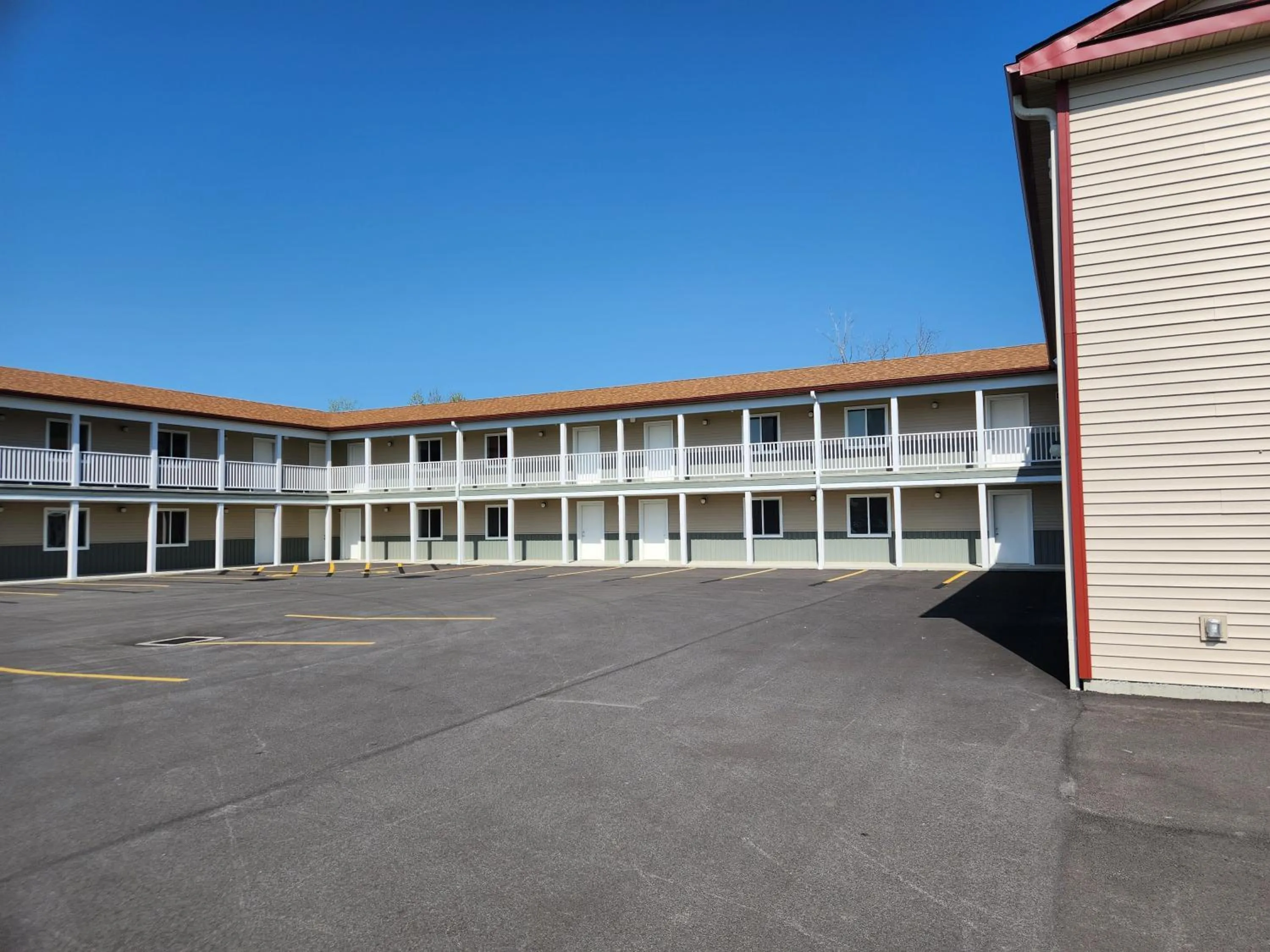 Property building in Stay Inn and Suites