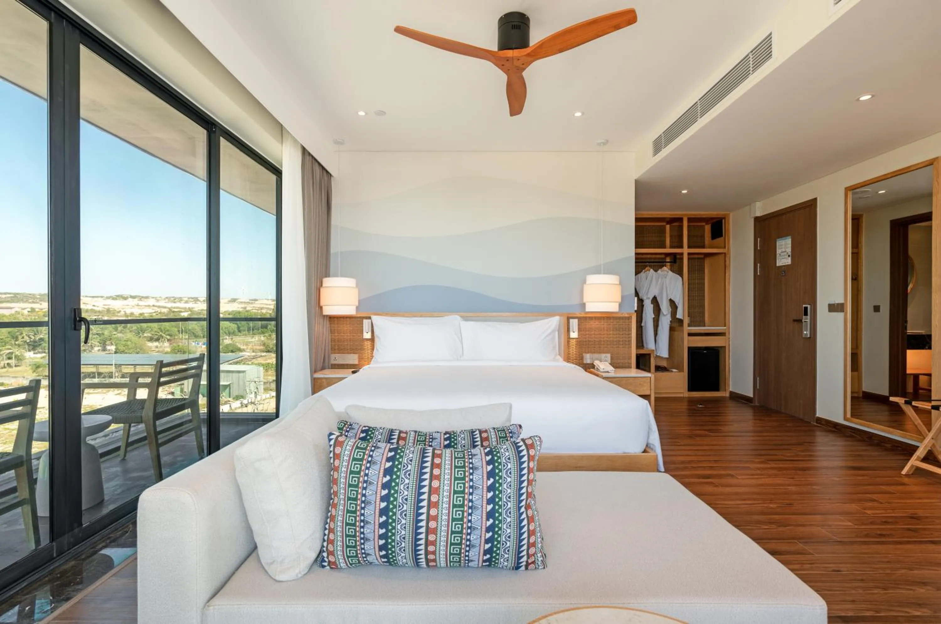 Bedroom, Bed in Radisson Resort Mui Ne