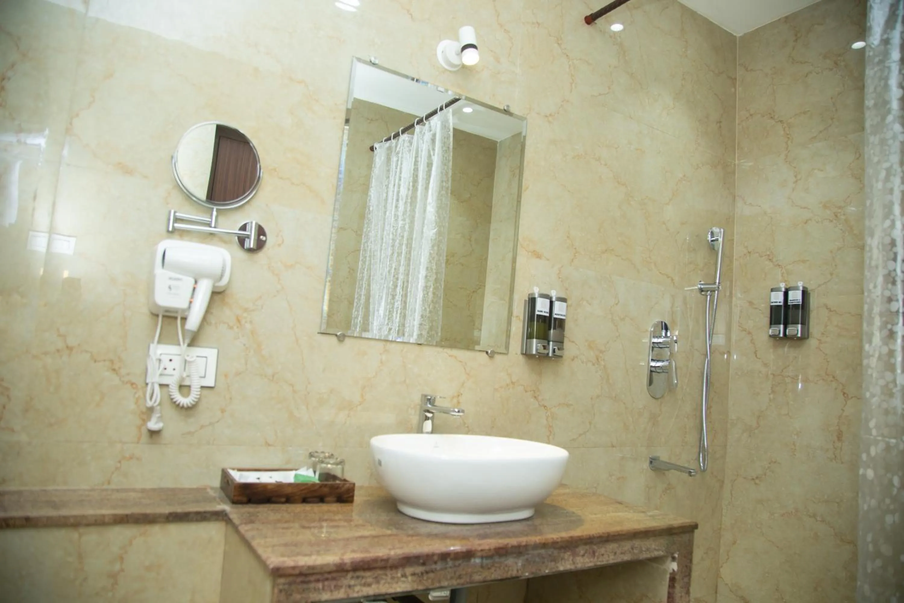 Bathroom in Park Eastern Hotel