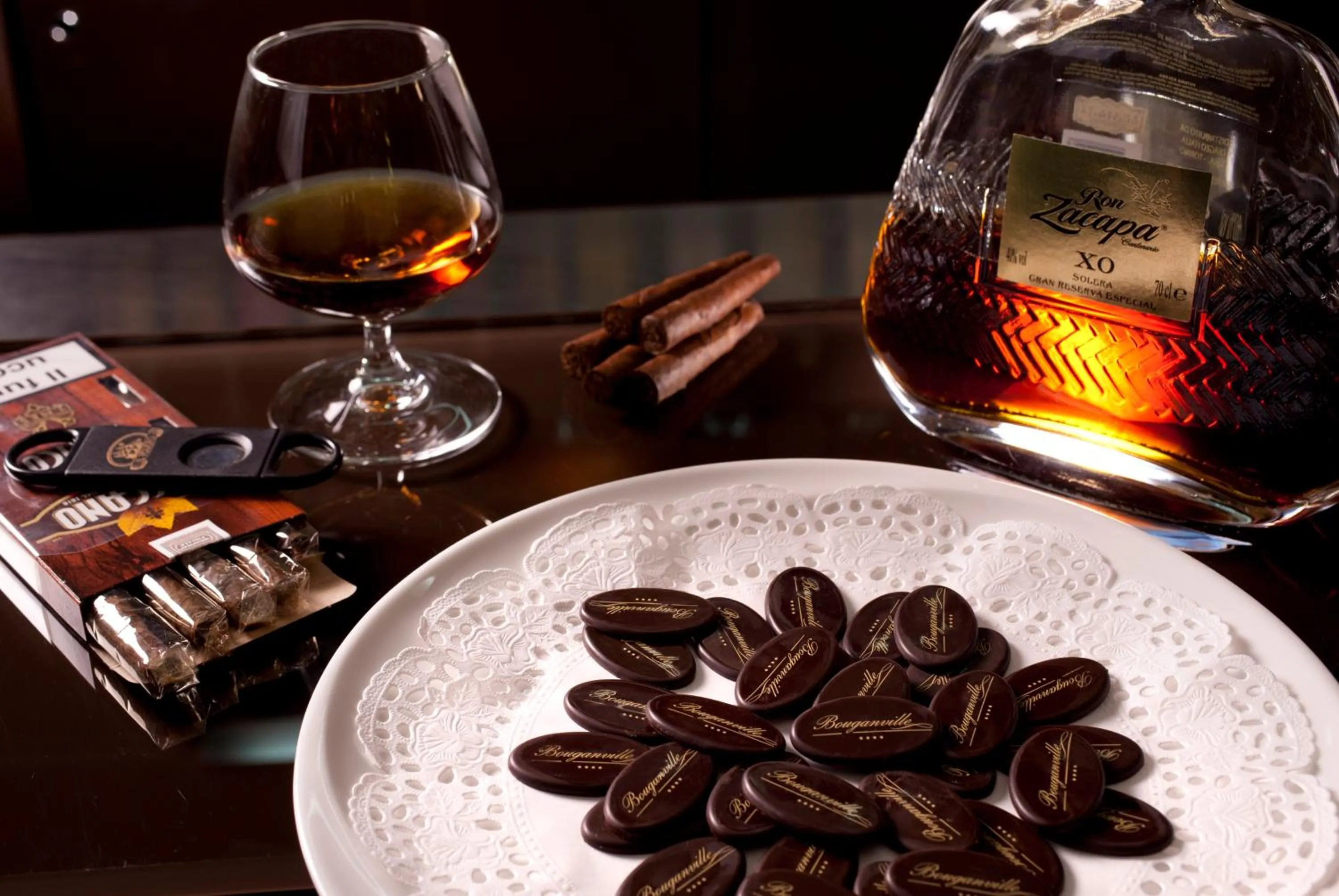 Food and drinks in Bouganville Hill Resort & Wellness Space