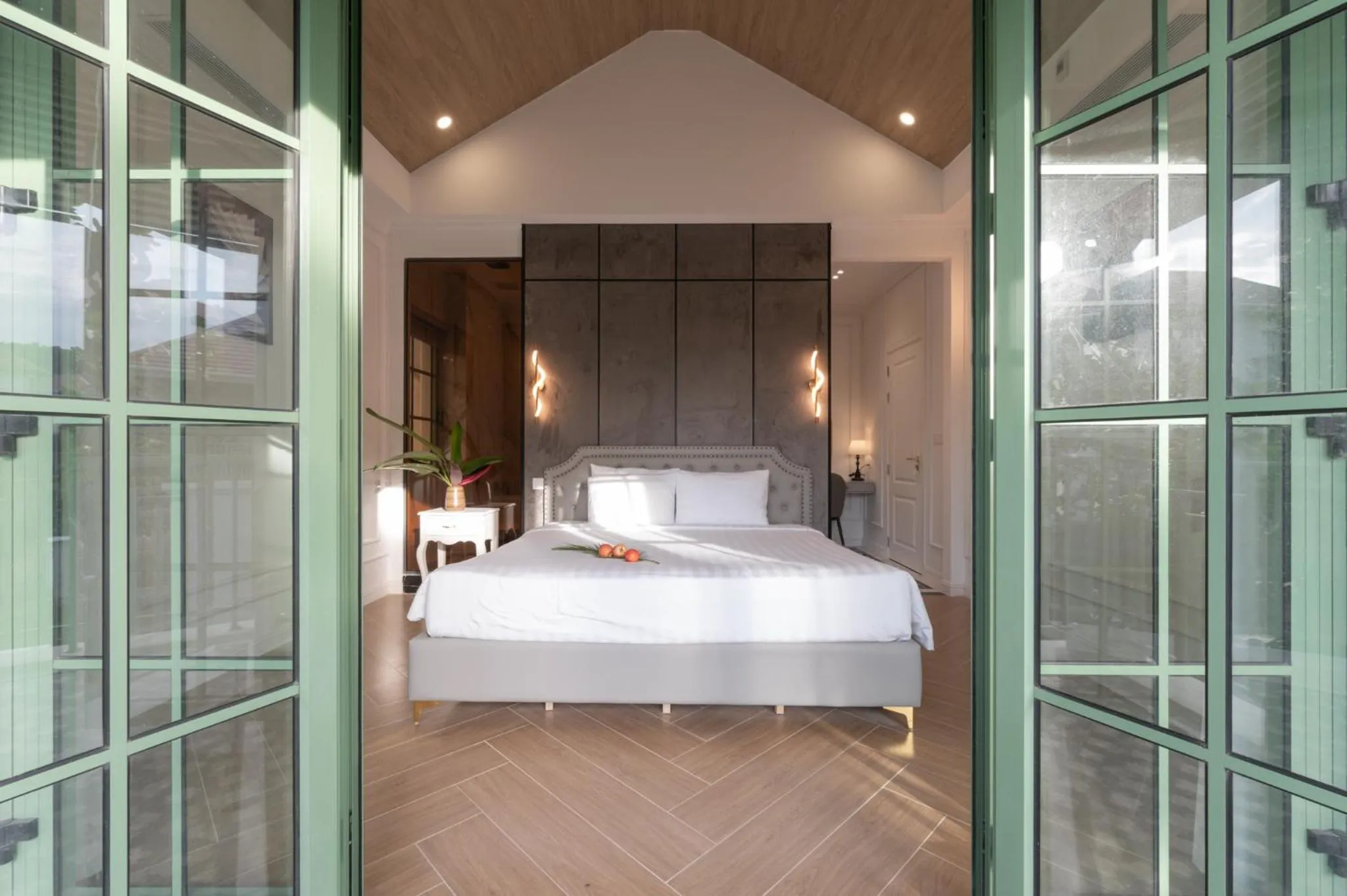 Bedroom, Bed in La isla Apartments & Villas - Sea View & Fireworks Phu Quoc