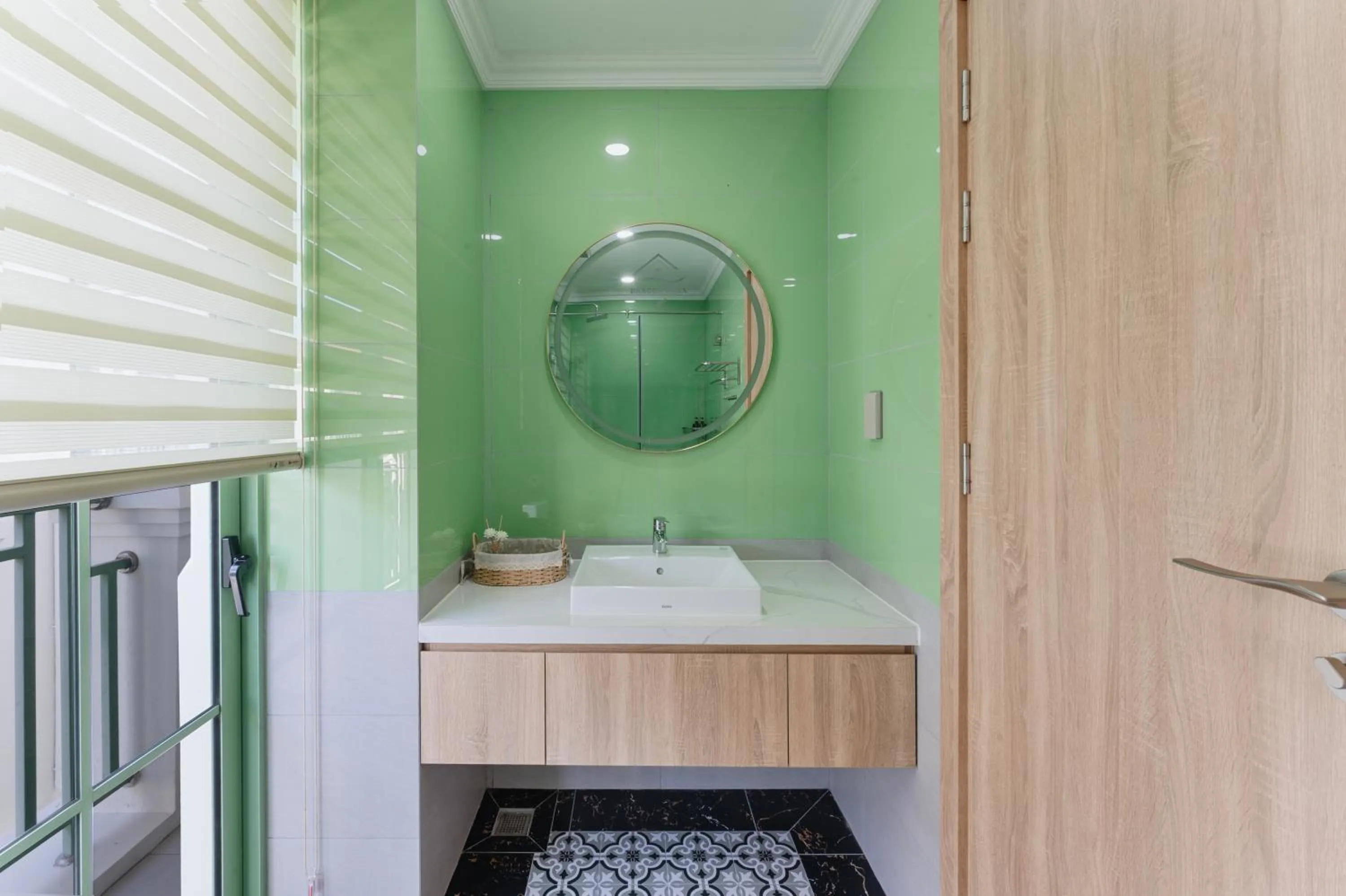 Shower in La isla Apartments & Villas - Sea View & Fireworks Phu Quoc