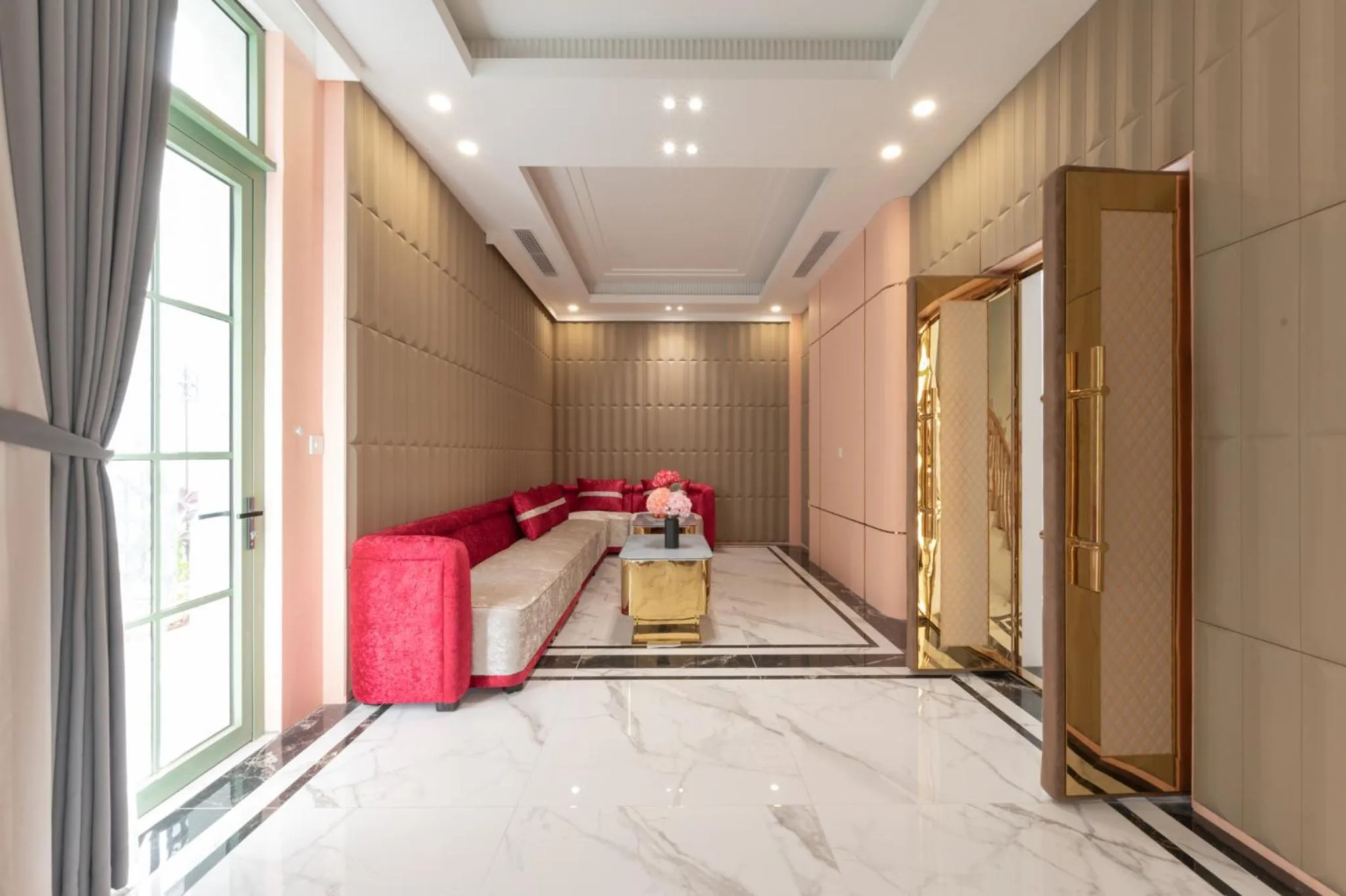 Communal lounge/ TV room in La isla Apartments & Villas - Sea View & Fireworks Phu Quoc