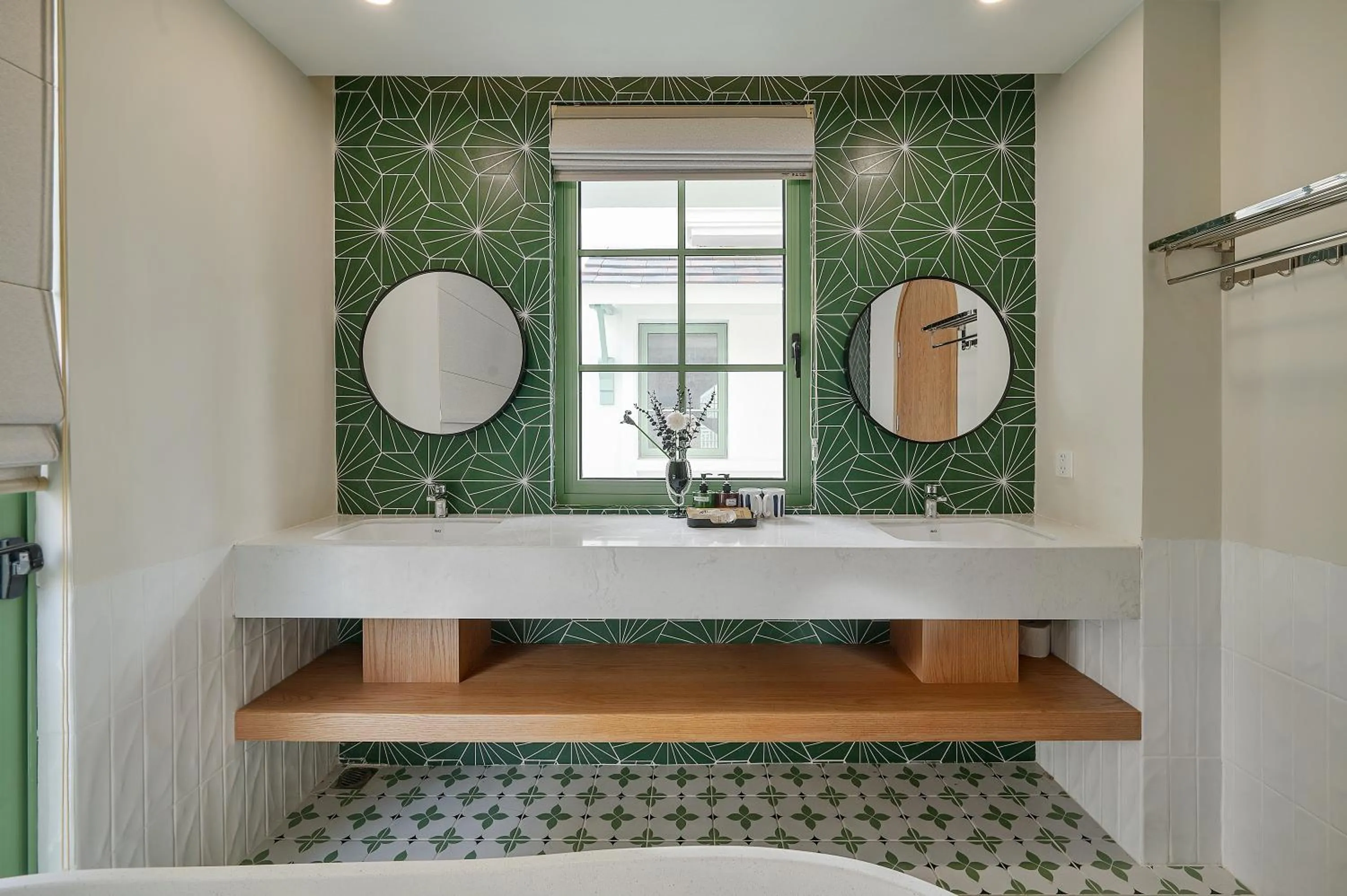 Bathroom in La isla Apartments & Villas - Sea View & Fireworks Phu Quoc