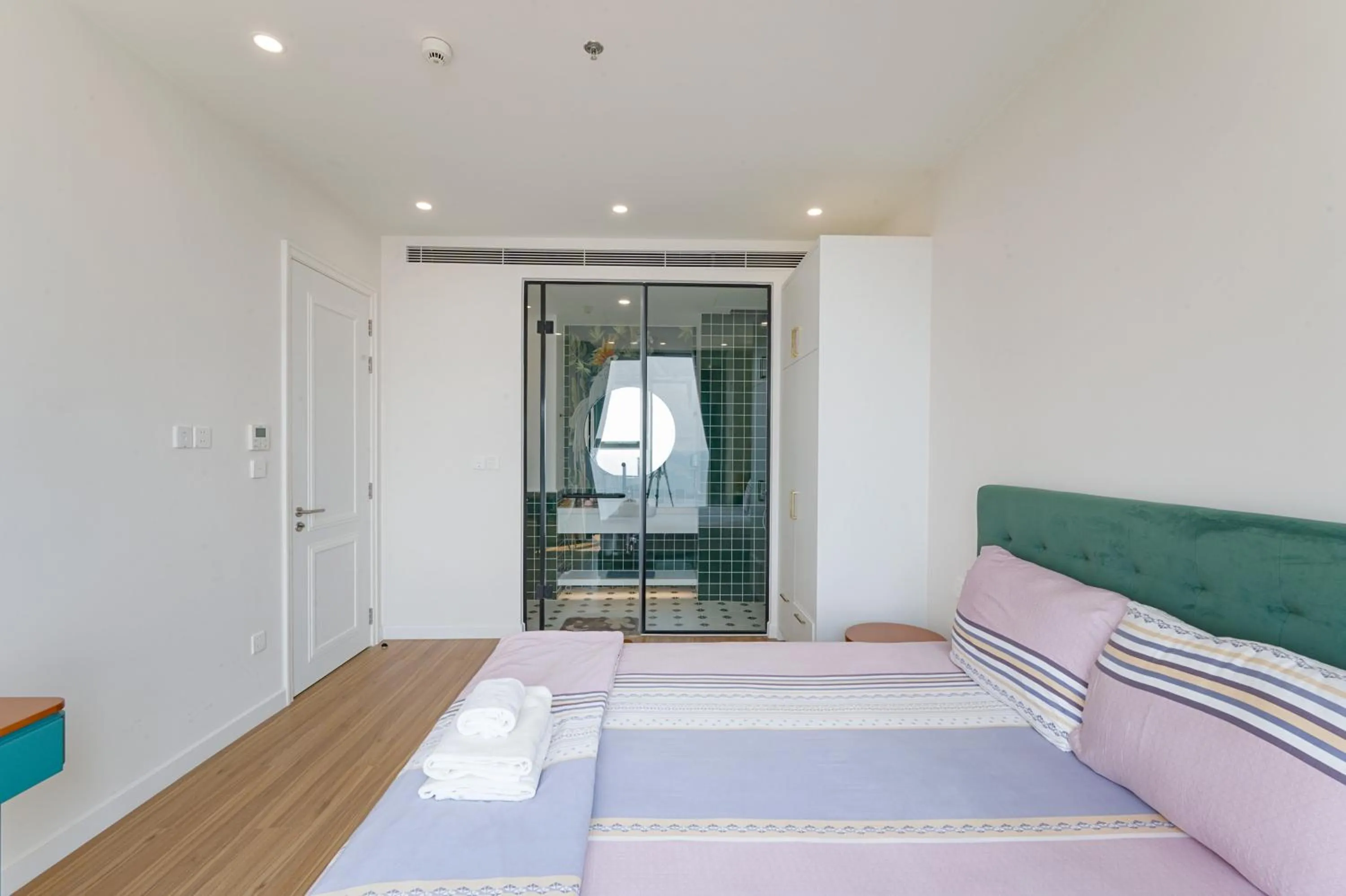 Bedroom, Bed in La isla Apartments & Villas - Sea View & Fireworks Phu Quoc