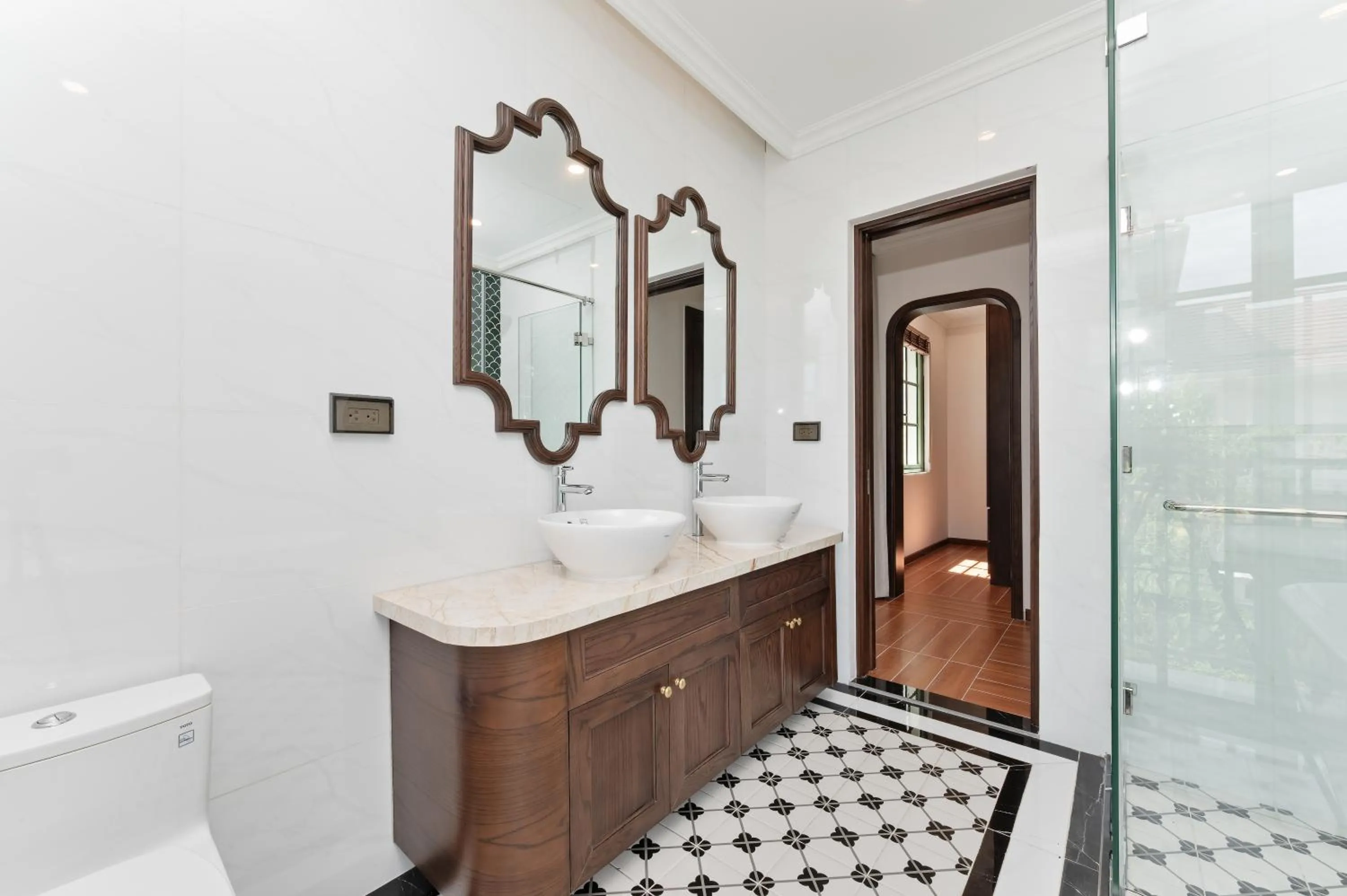 Toilet in La isla Apartments & Villas - Sea View & Fireworks Phu Quoc