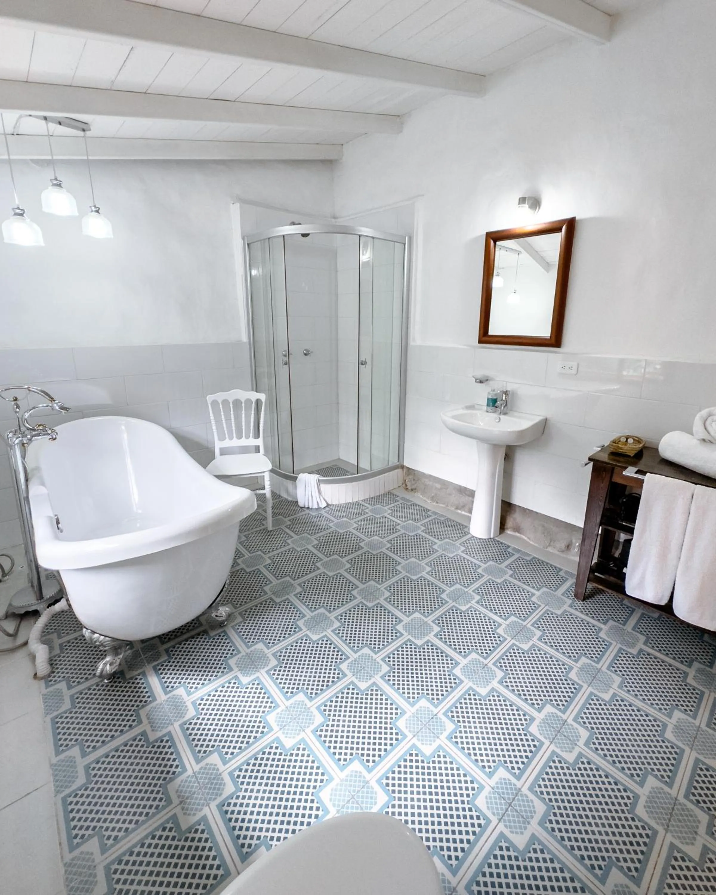 Bathroom in Hotel Boutique Casa Montalvo Cuenca