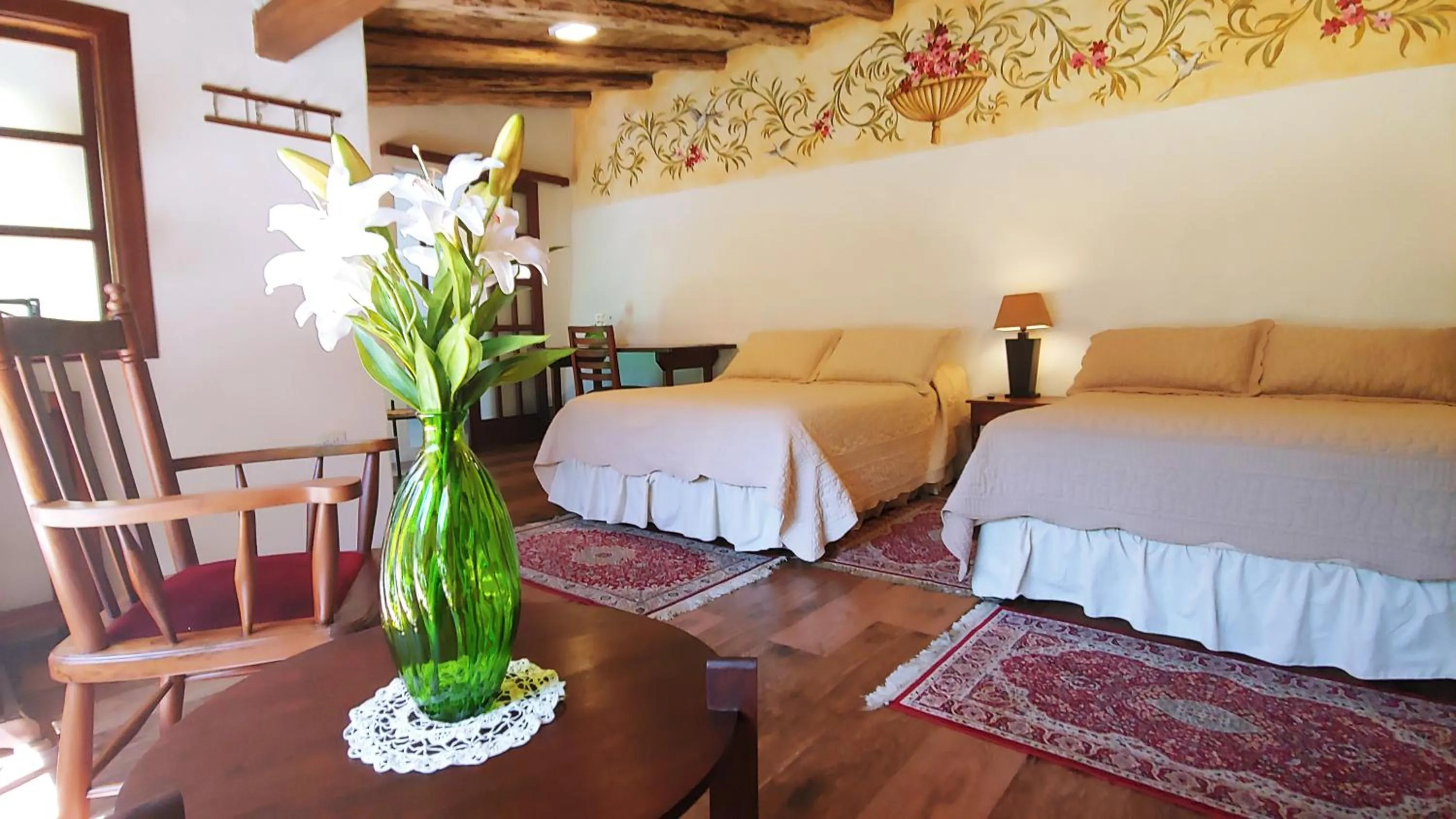 Photo of the whole room, Bed in Hotel Boutique Casa Montalvo Cuenca