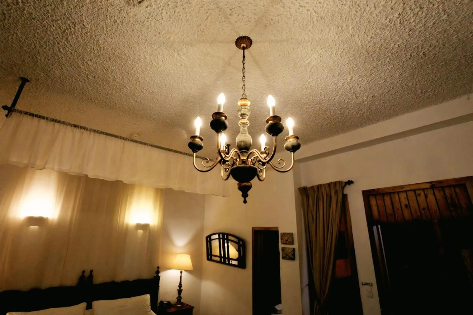 Bedroom, Bed in Hotel Boutique Casa Montalvo Cuenca