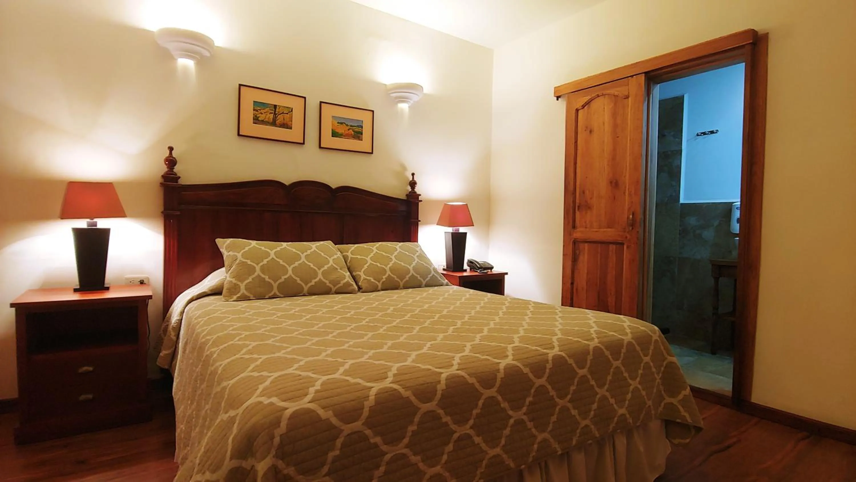 Bed in Hotel Boutique Casa Montalvo Cuenca