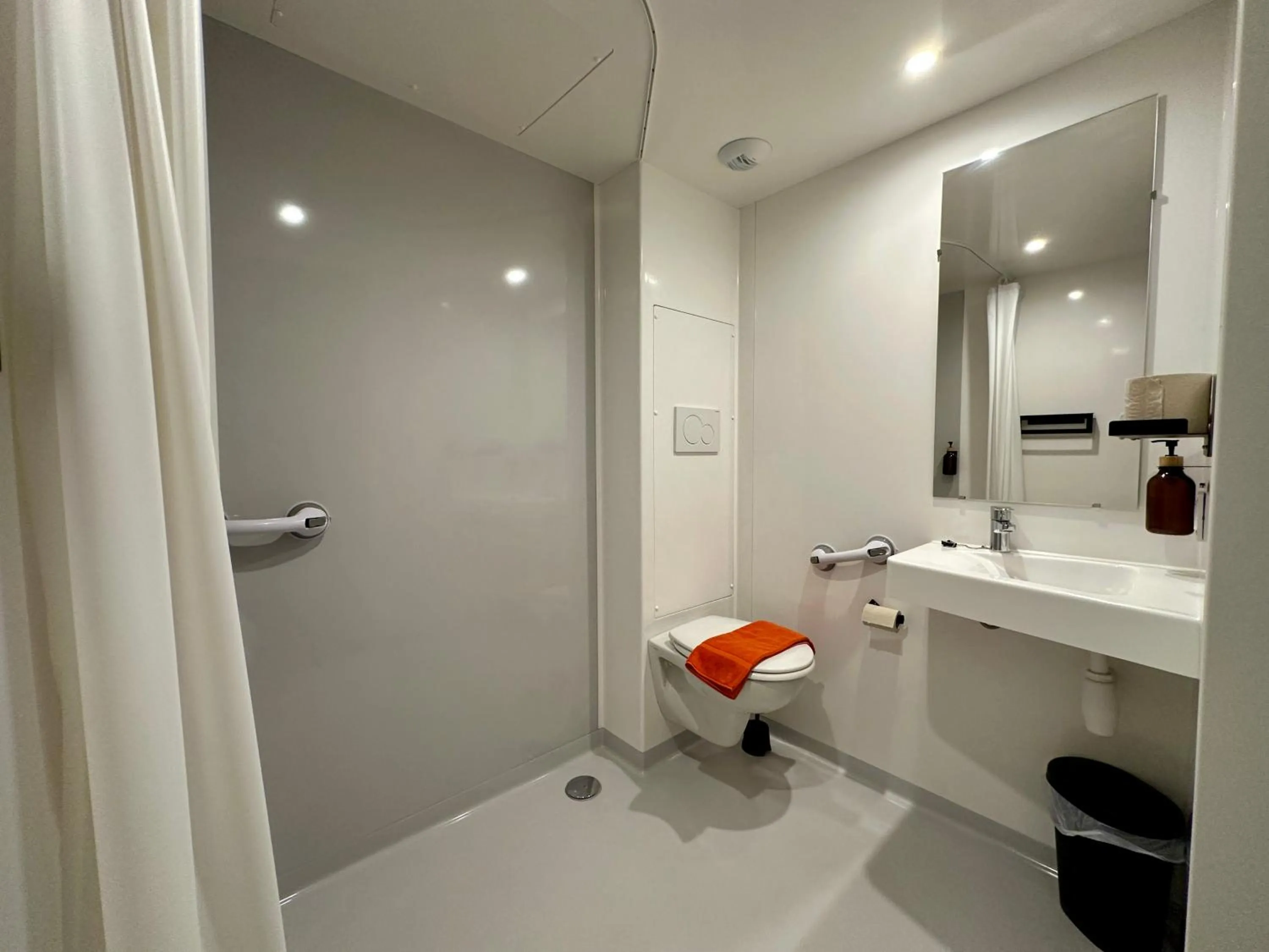 Bathroom in Smartappart Niort