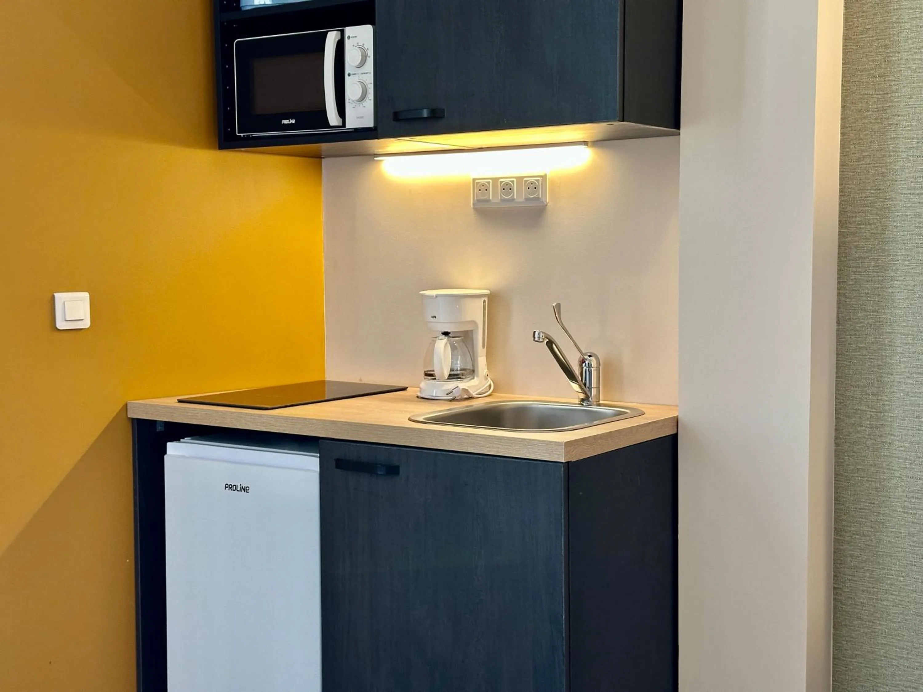 kitchen in Smartappart Niort