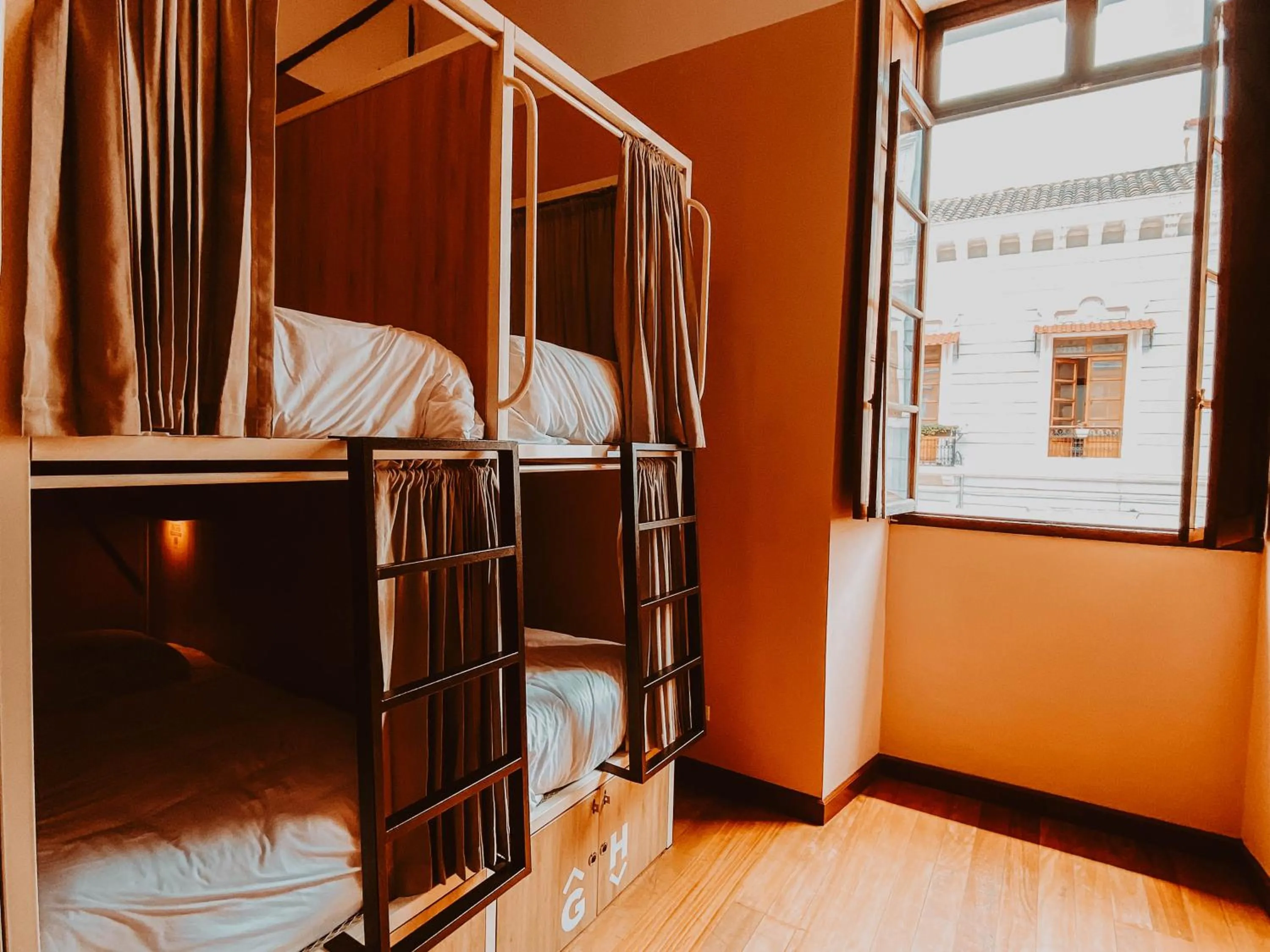 Bedroom, Bed in Viajero Quito Hostel