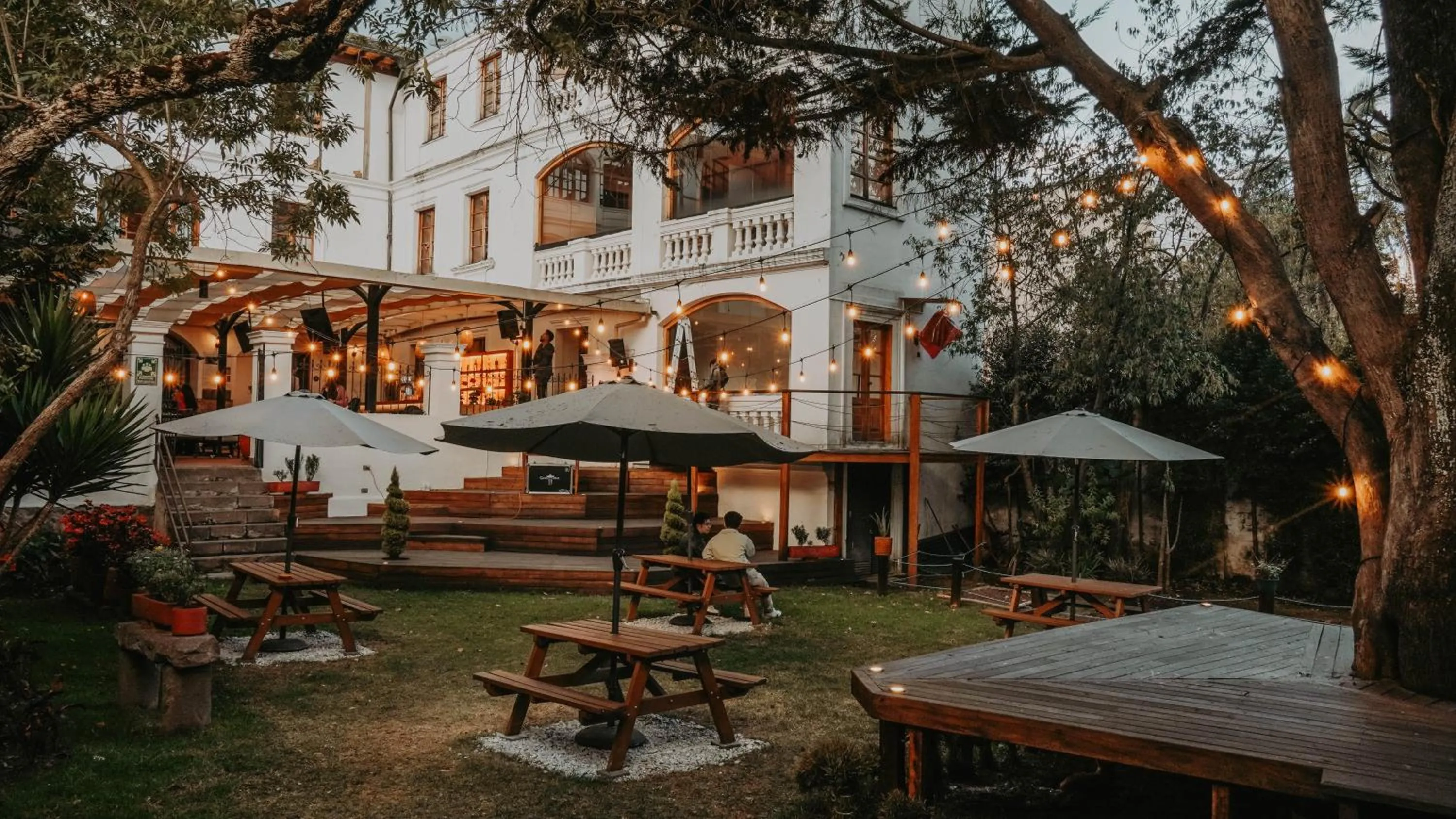 Property building in Viajero Quito Hostel