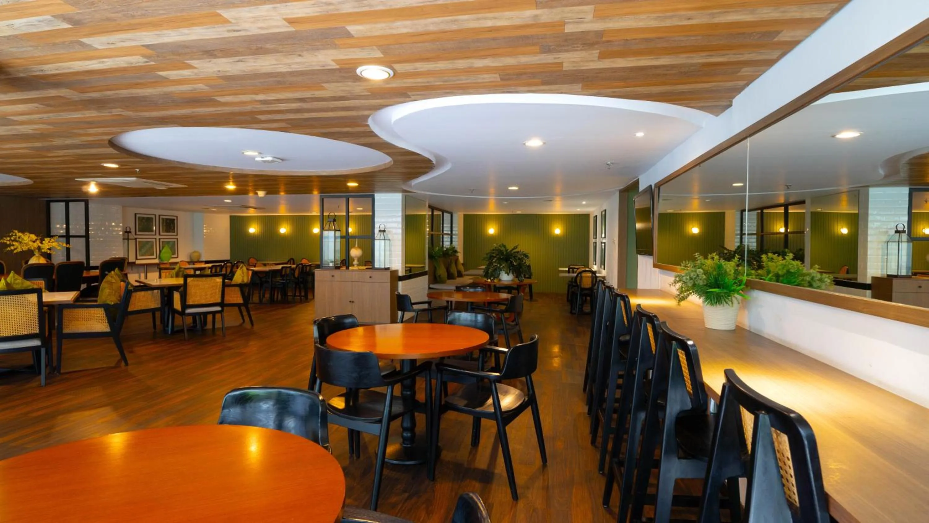 Restaurant/places to eat in Swiss-Belcourt Bogor