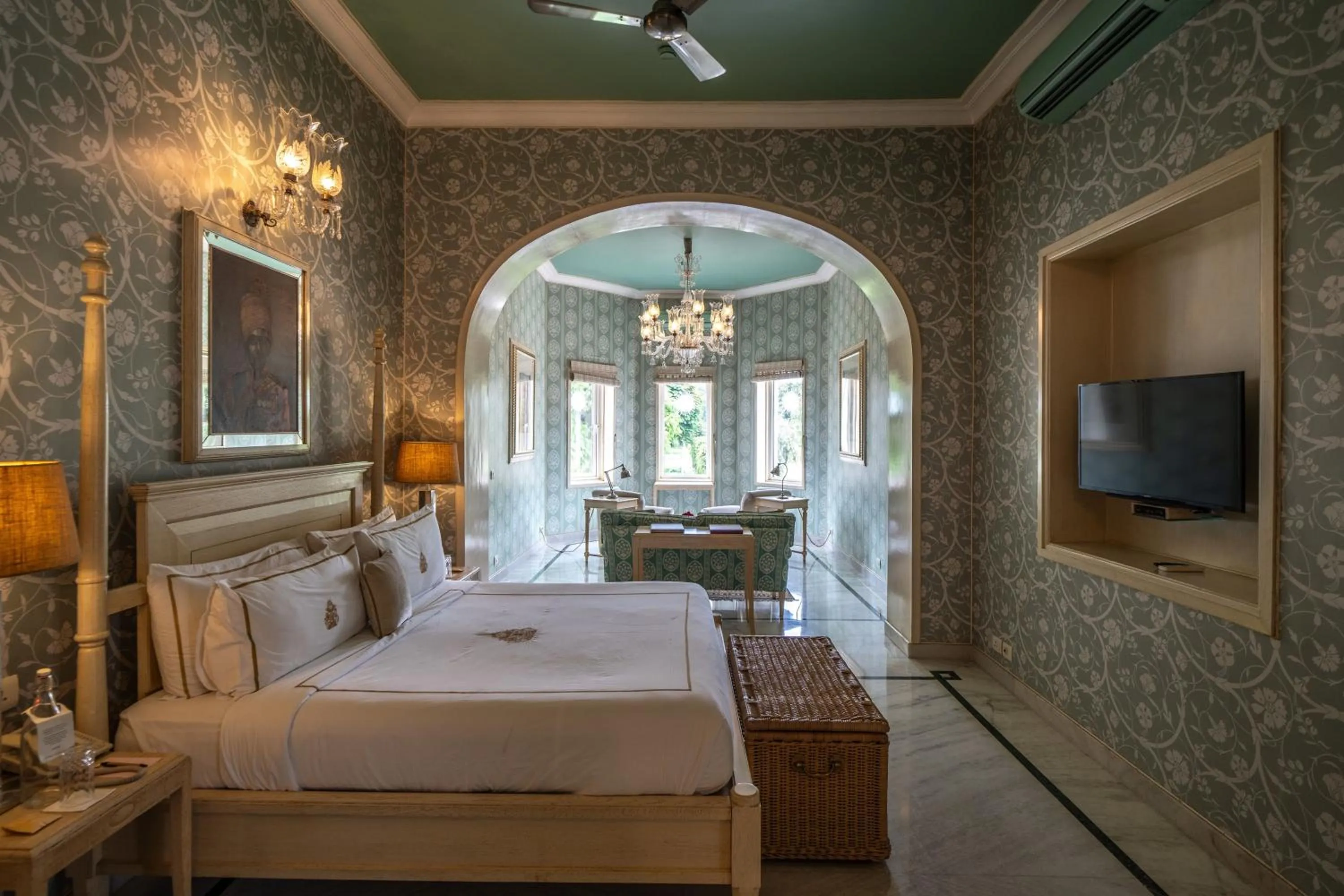 Bedroom, Bed in Rajmahal Palace RAAS