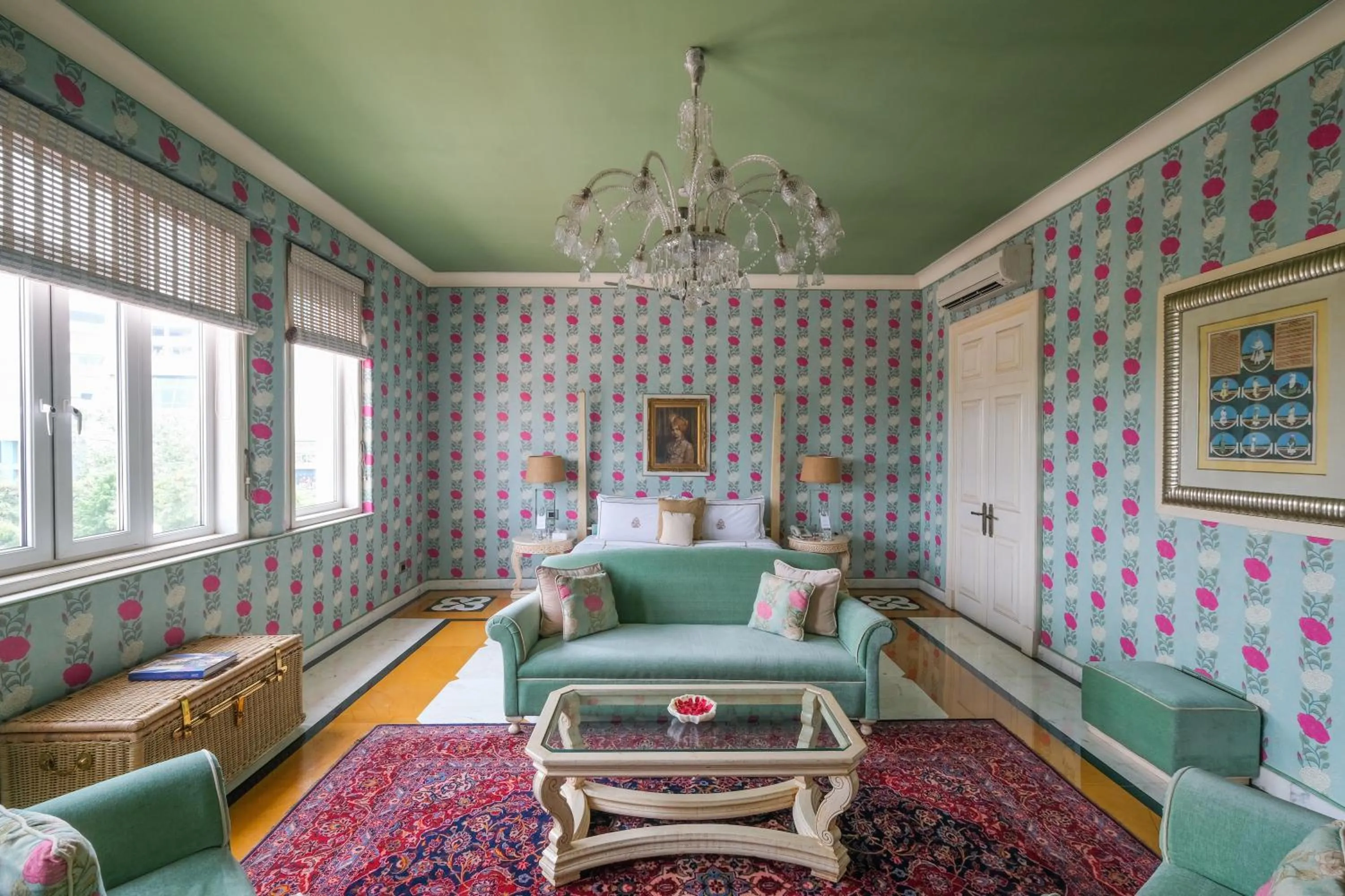 Living room, Bed in Rajmahal Palace RAAS