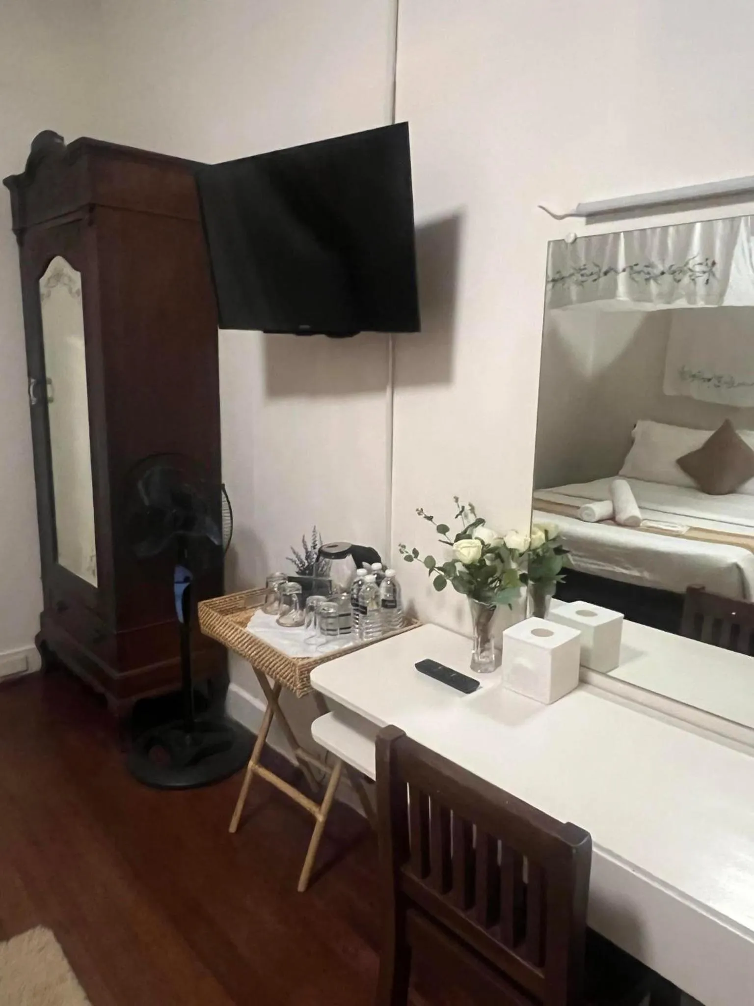 TV and multimedia, TV/Entertainment Center in La Casa Bianca