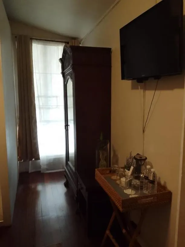 TV/Entertainment Center in La Casa Bianca