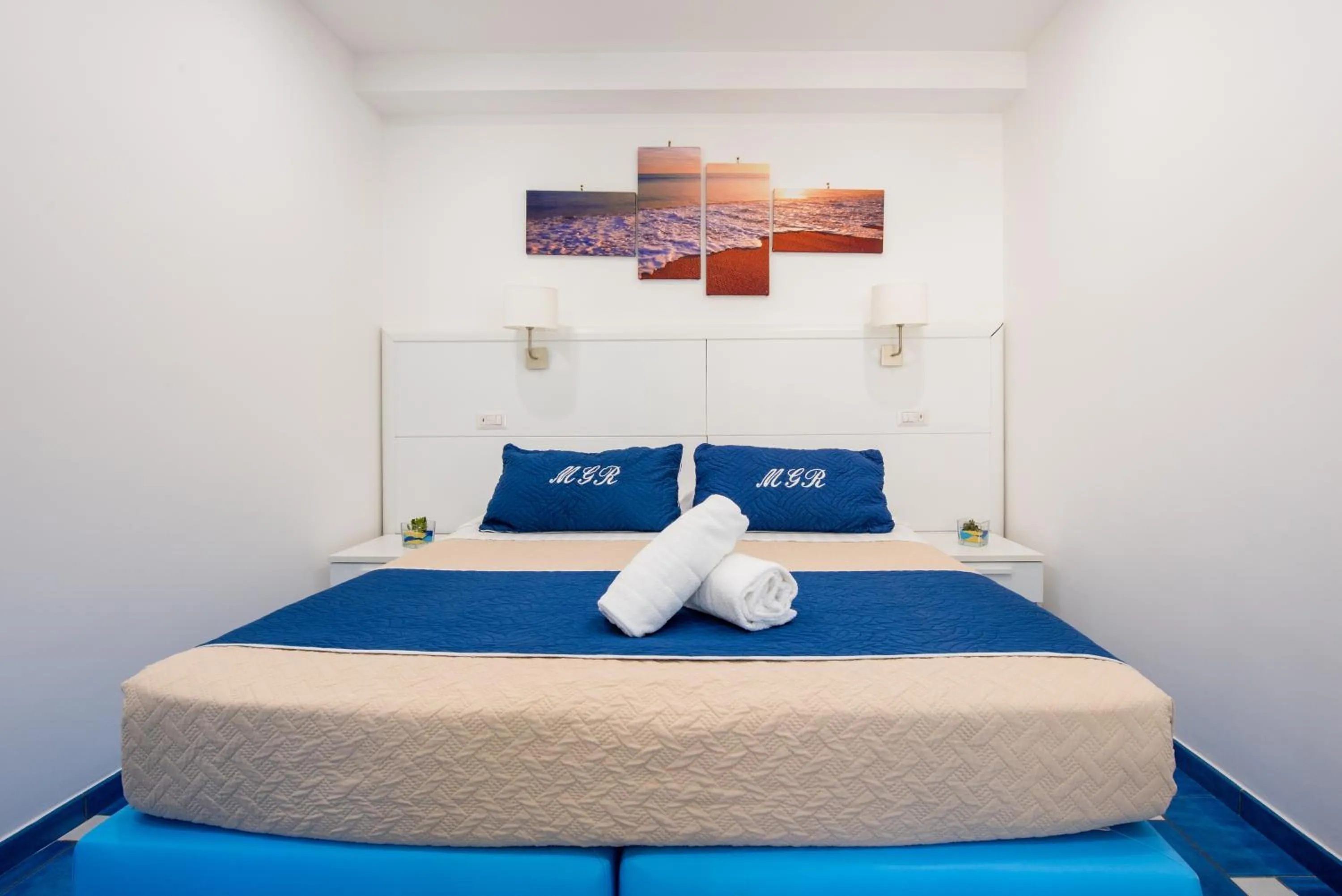 Bed in Marina Grande Residence & SPA