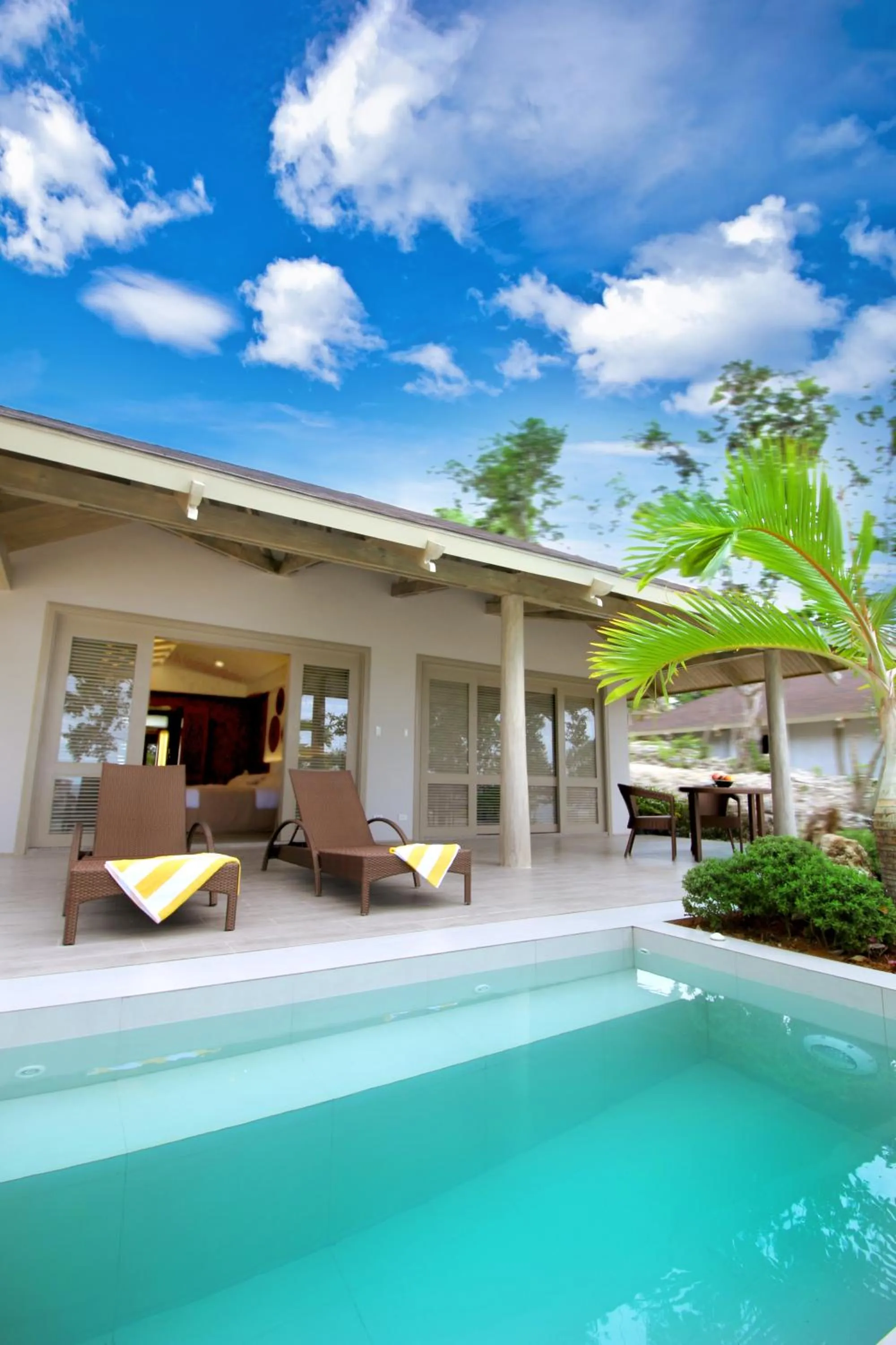 Photo of the whole room in Bohol Shores