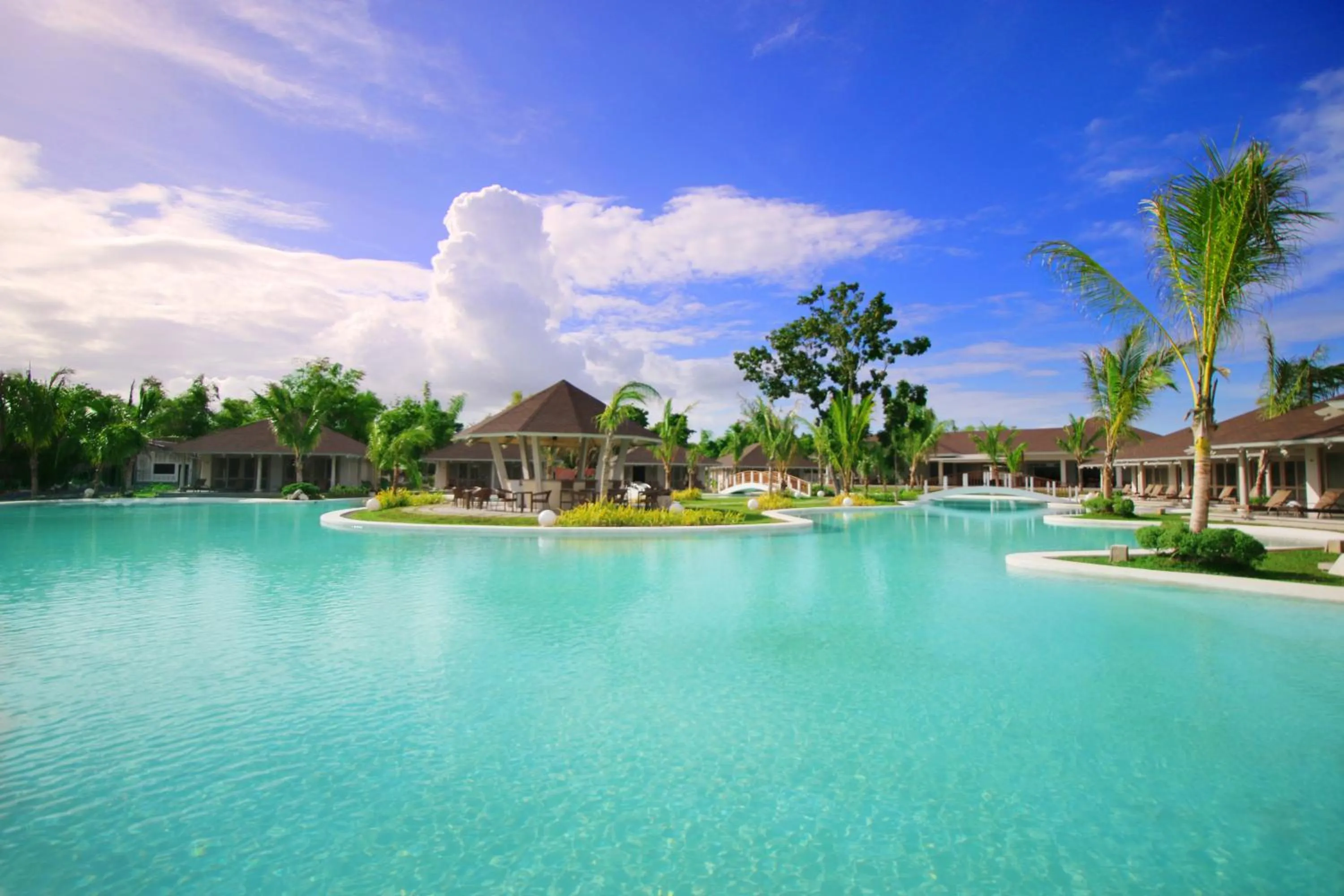 Pool view in Bohol Shores