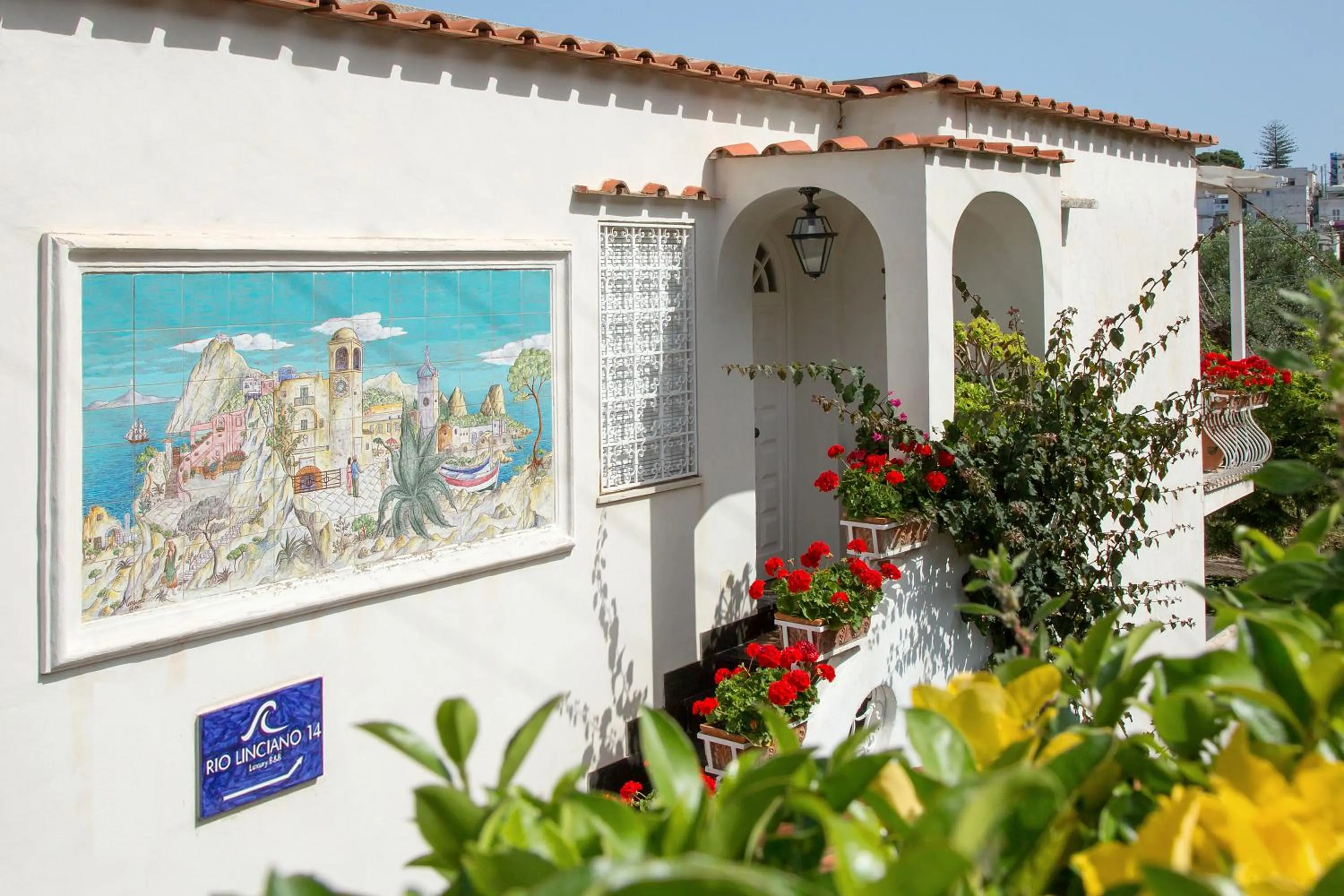 Facade/entrance in Riolinciano14 B&B