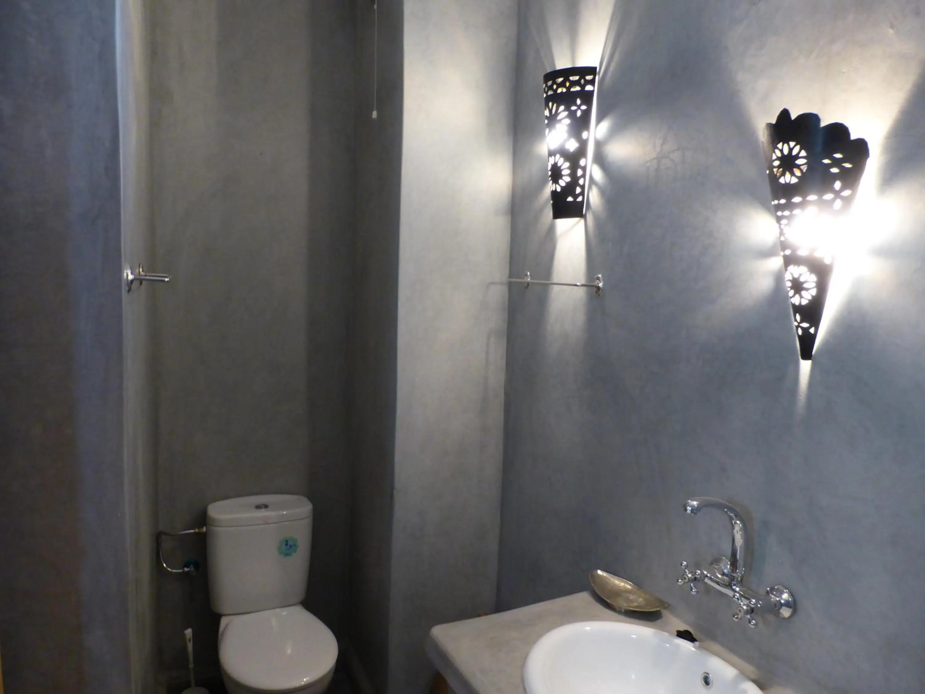 Toilet in Riad Dar Mamouni