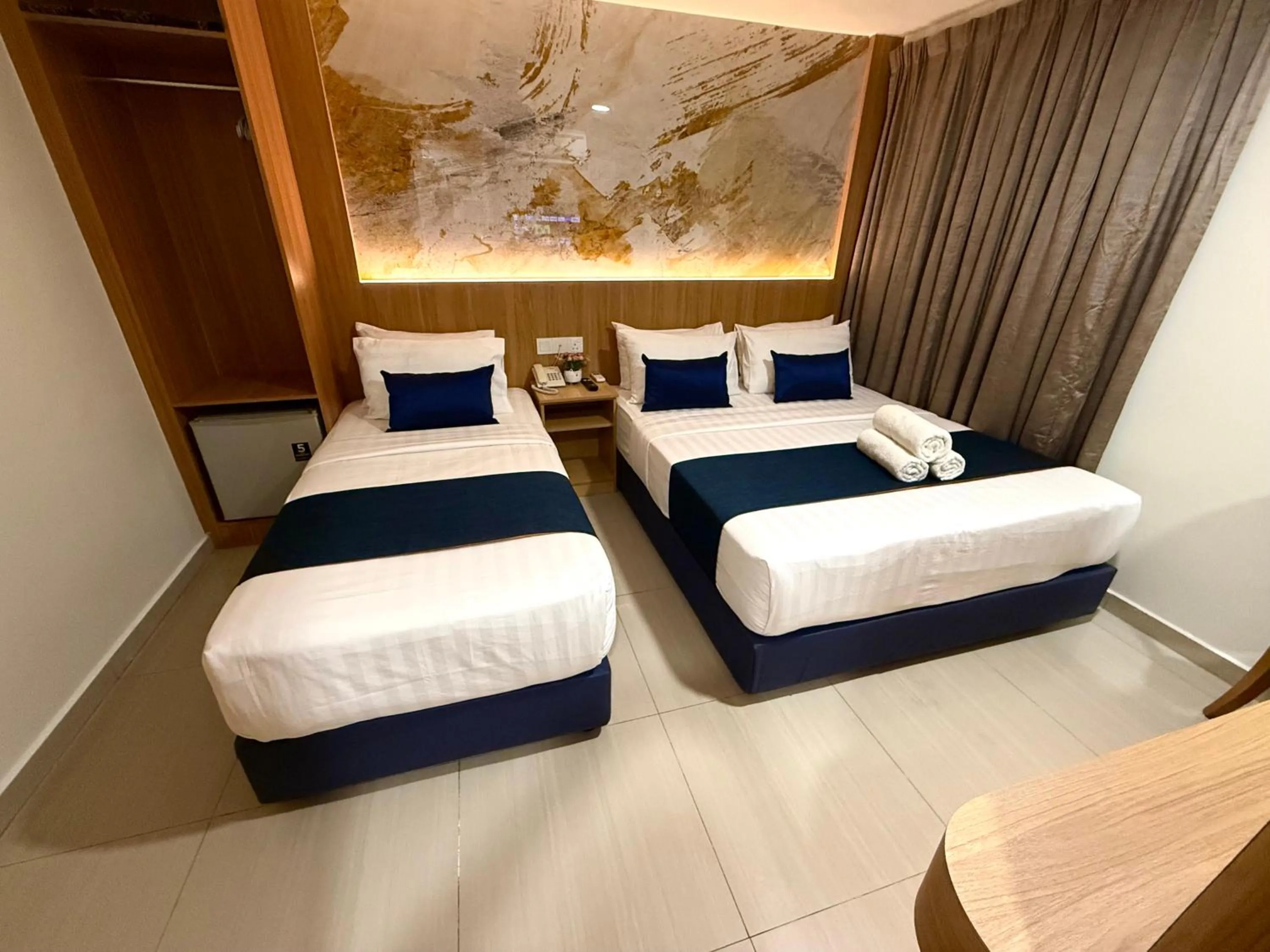 Property building, Bed in ESSY Hotel KL Sentral