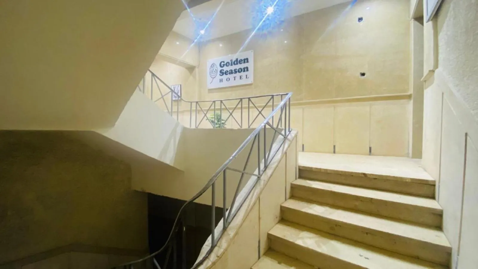 Facade/entrance in Golden Season Hotel