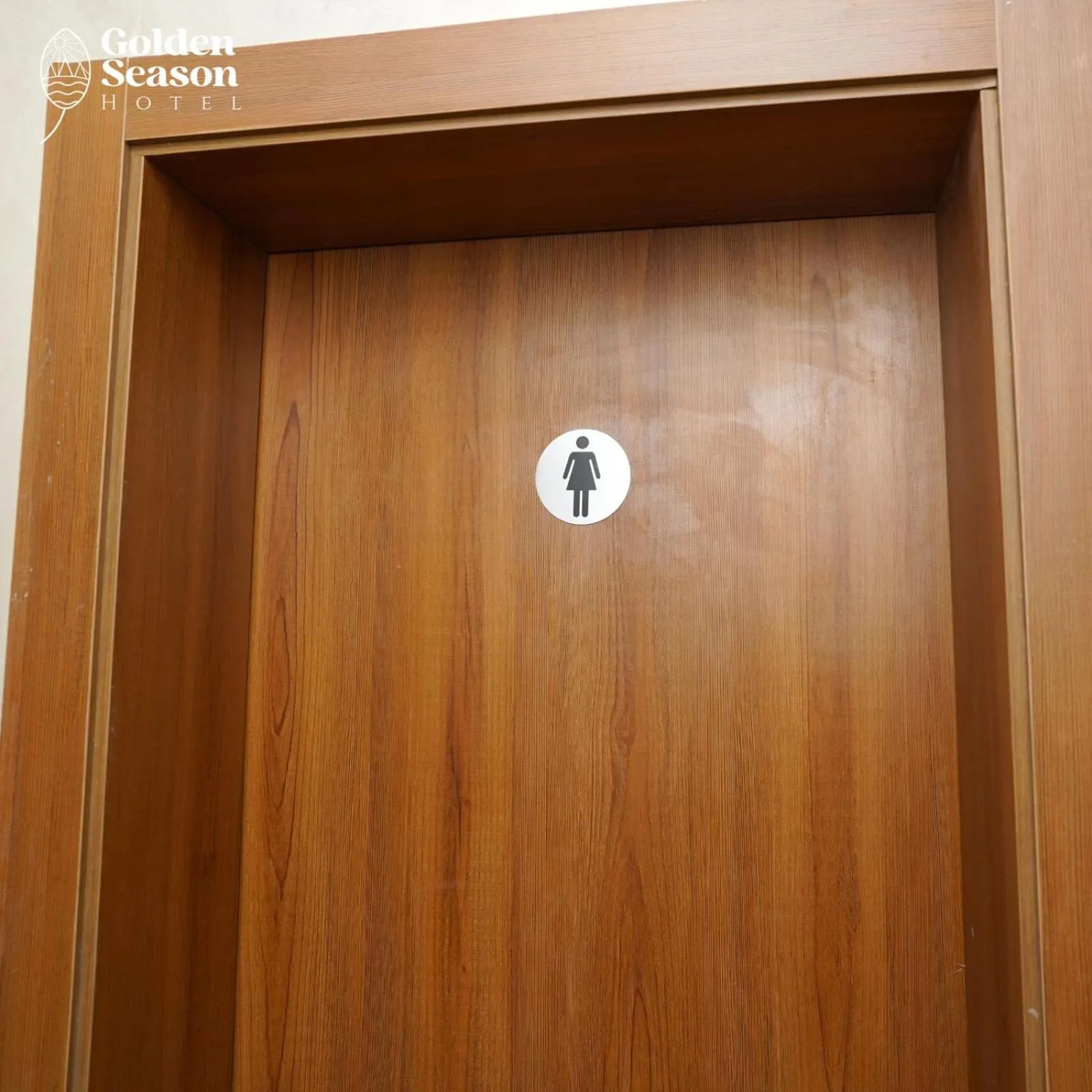 Hot Spring Bath in Golden Season Hotel