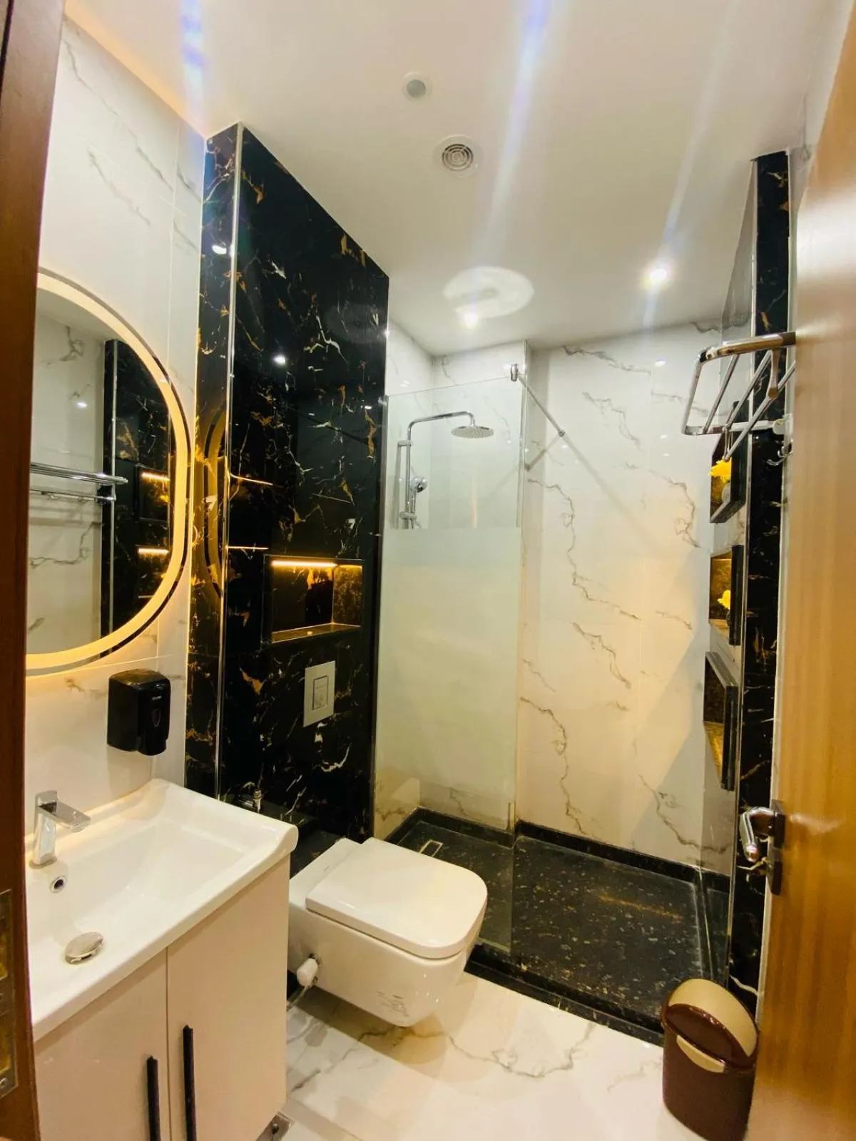 Bathroom in Golden Season Hotel