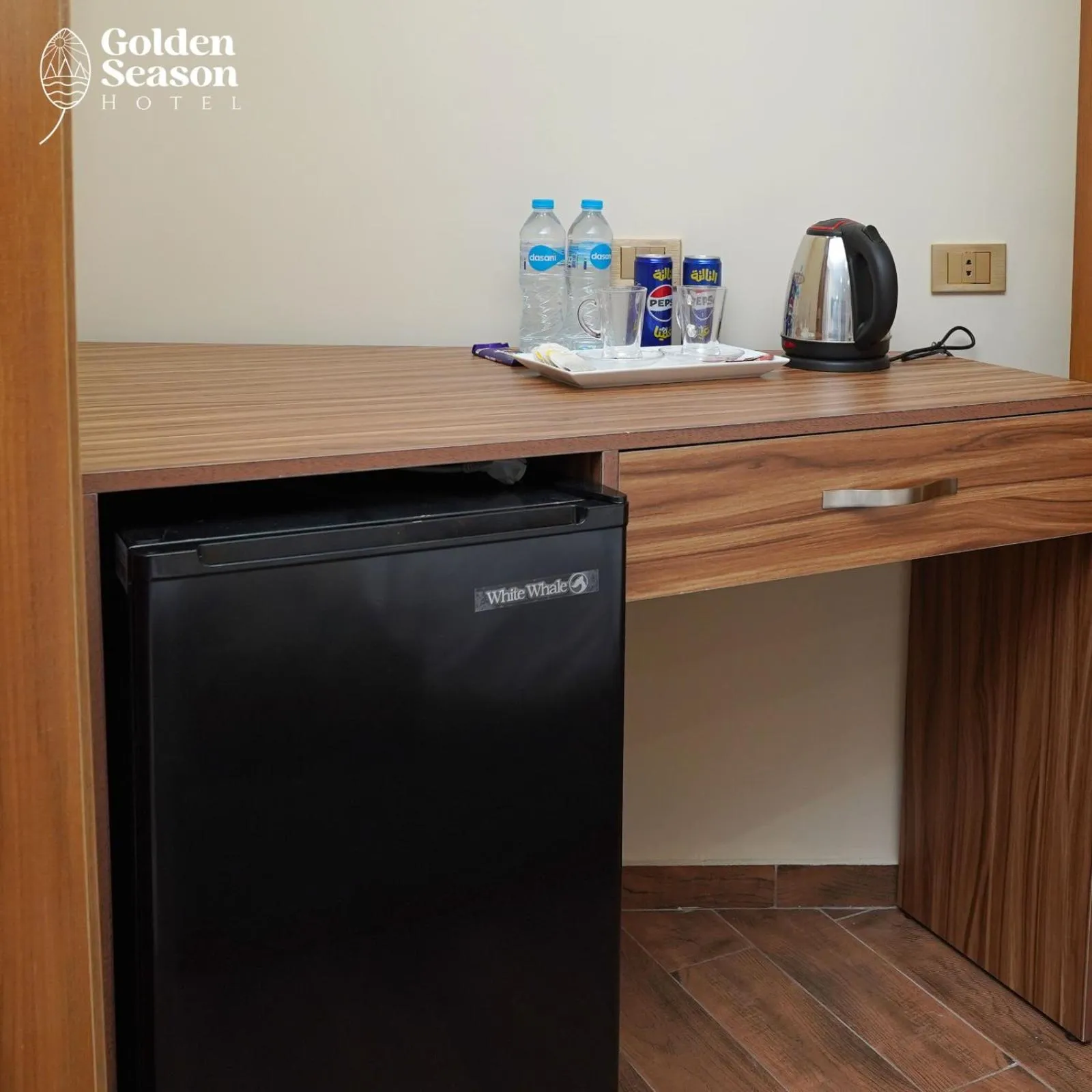 Coffee/tea facilities in Golden Season Hotel