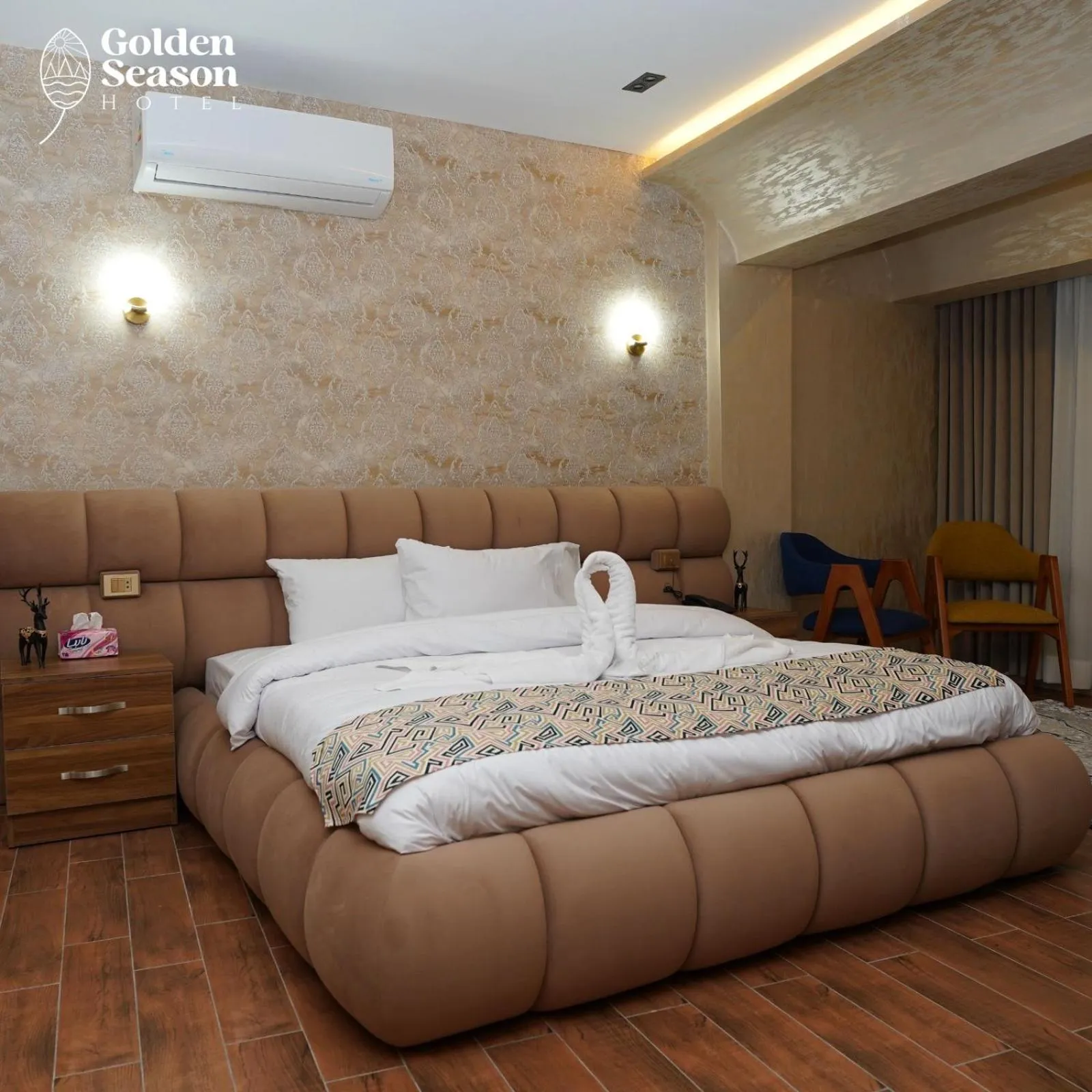 Bed in Golden Season Hotel