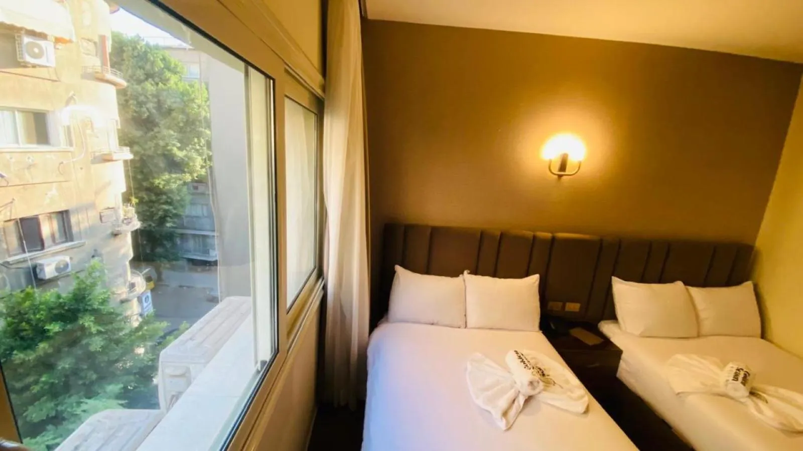 Photo of the whole room, Bed in Golden Season Hotel