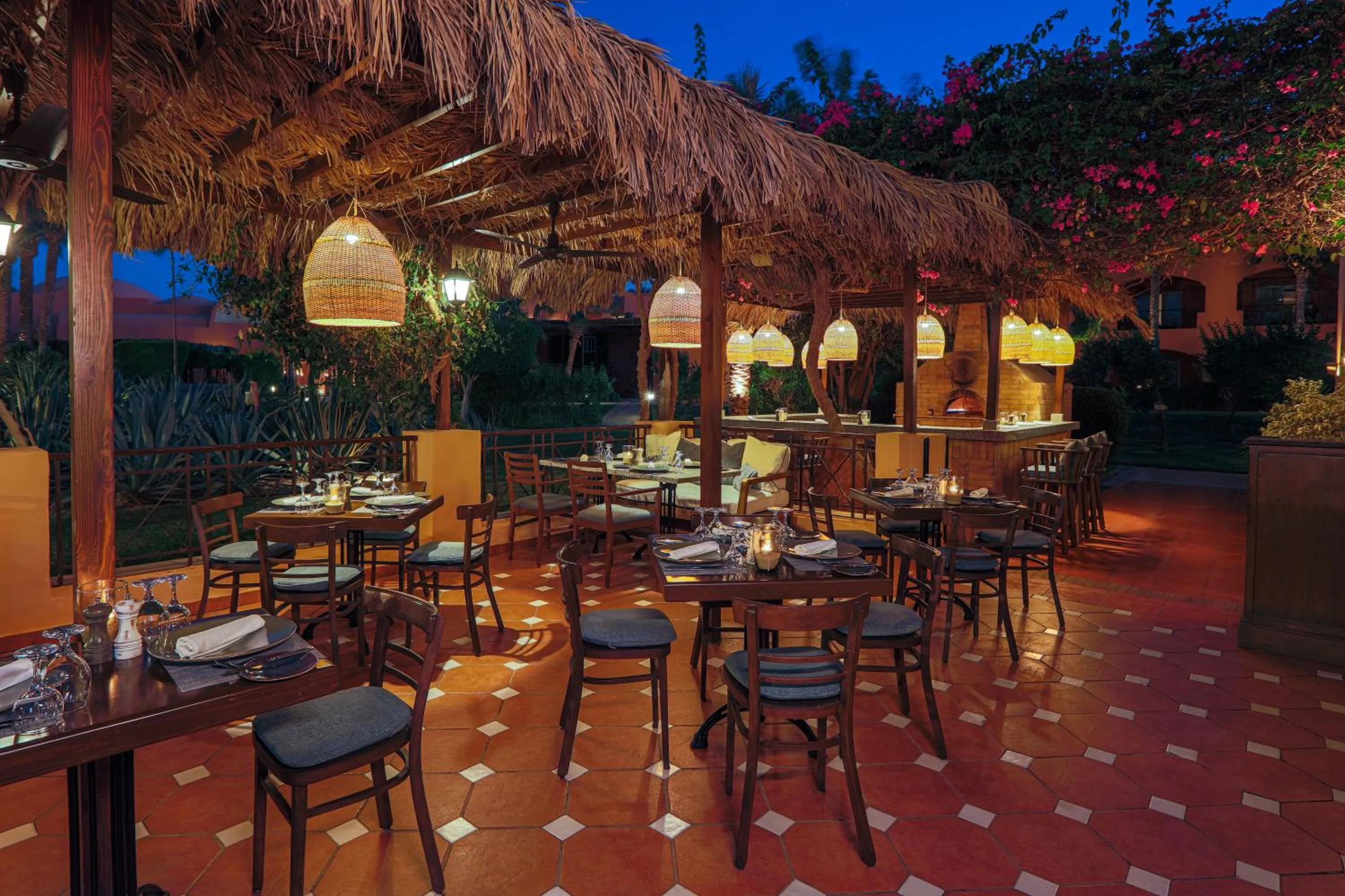 Restaurant/places to eat in JAZ Aquaviva