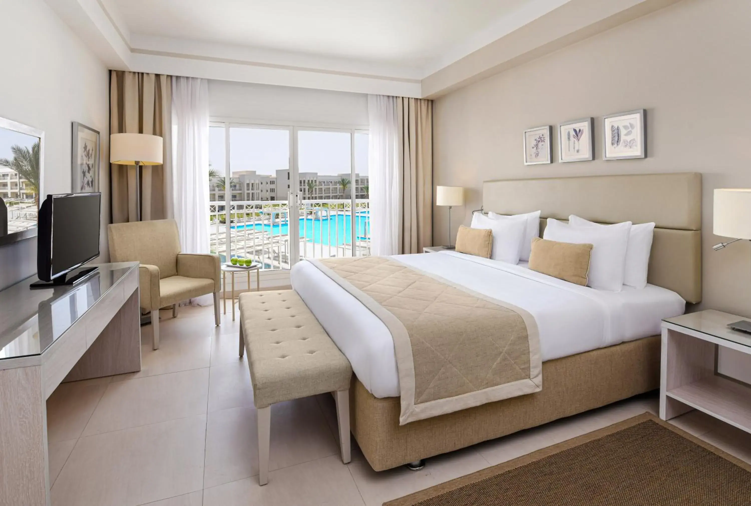 Suite Queen with Pool View in JAZ Aquaviva Suite Queen with Pool View in JAZ Aquaviva