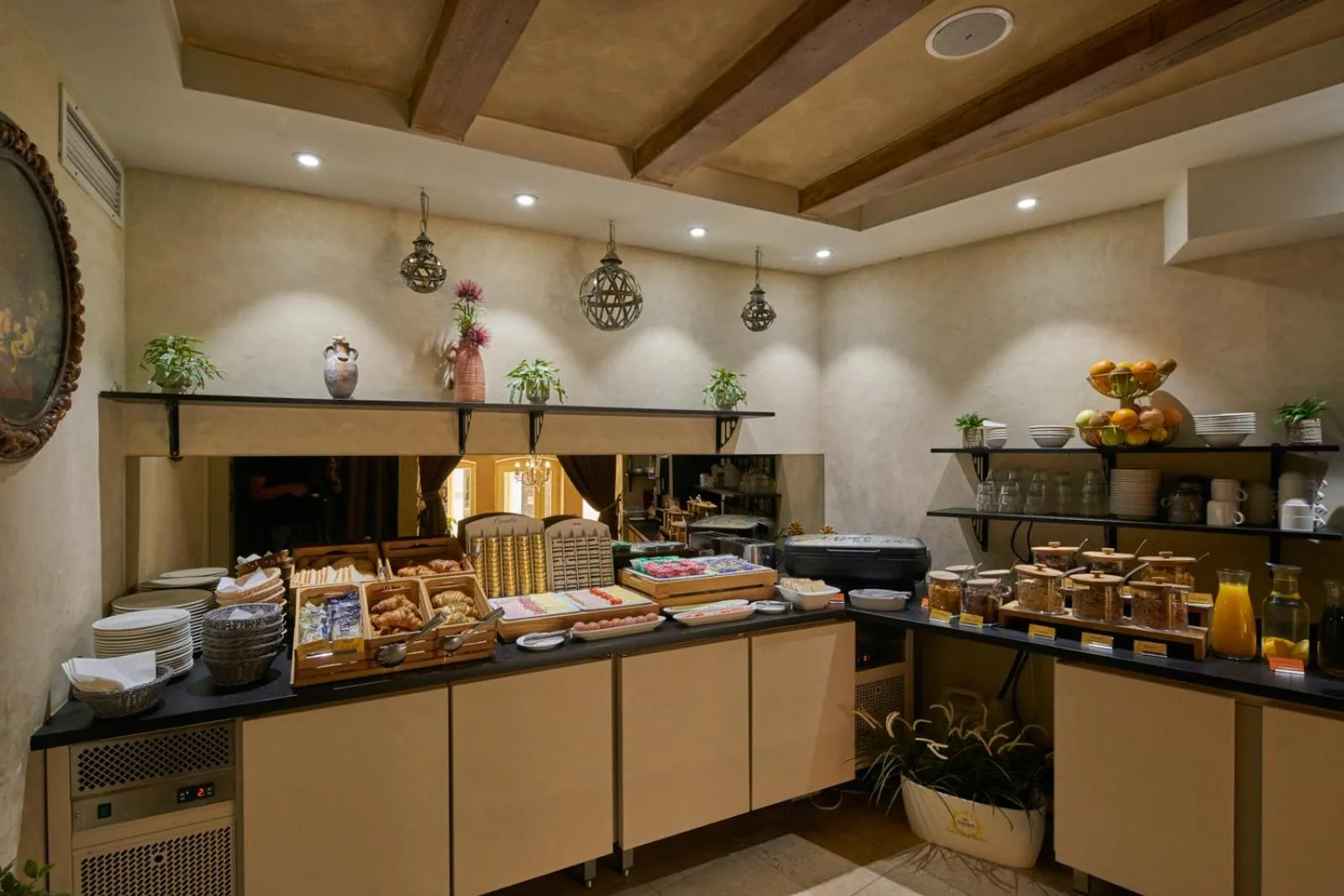 Breakfast in Heritage Hotel Life Palace