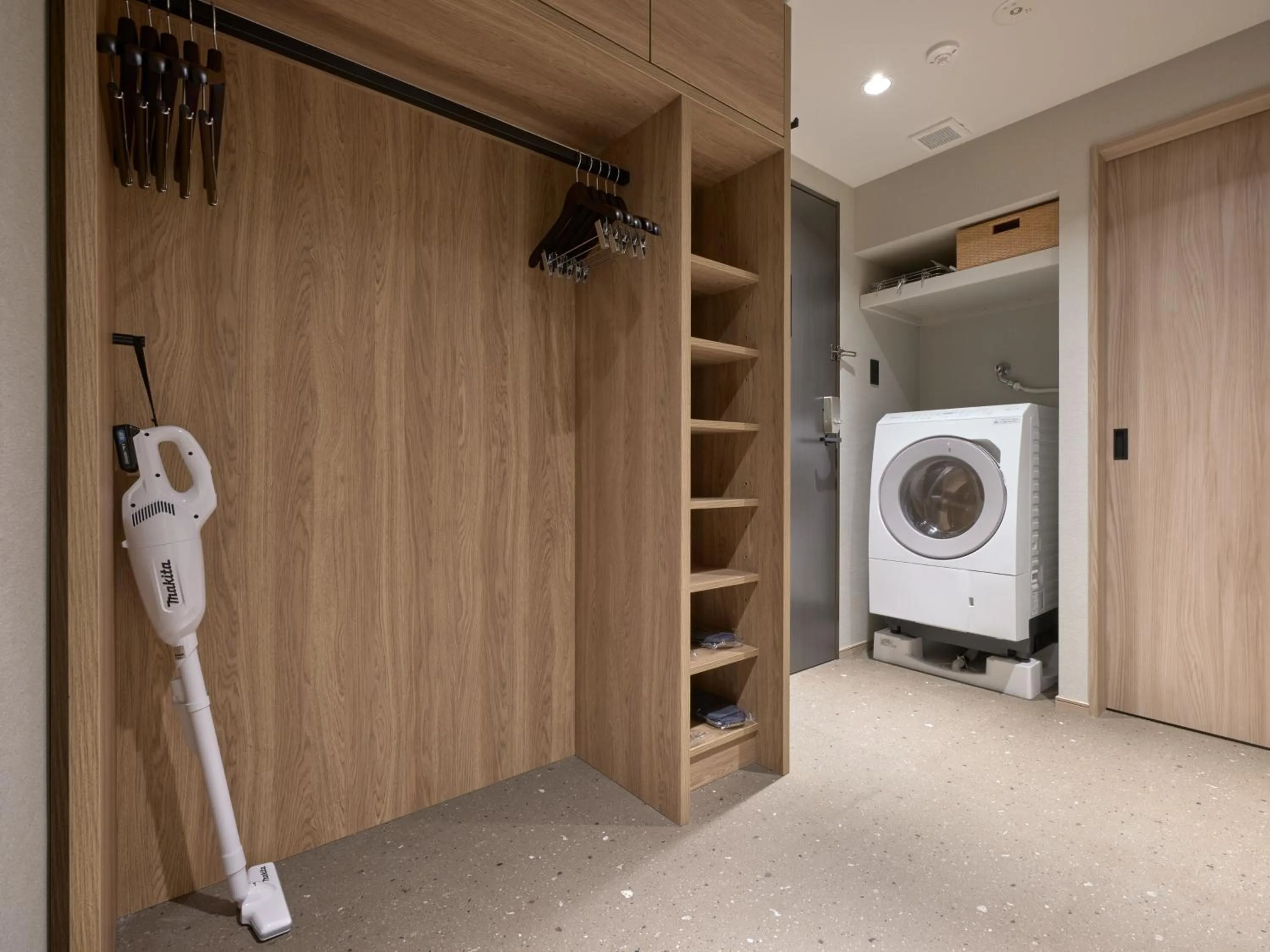 Premium Apart MONday GINZA EAST