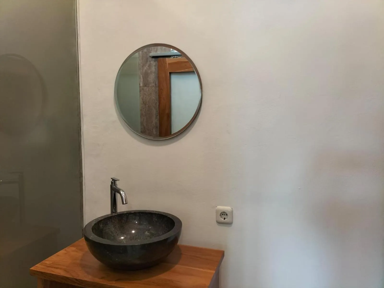 Bathroom in Alit Guest House