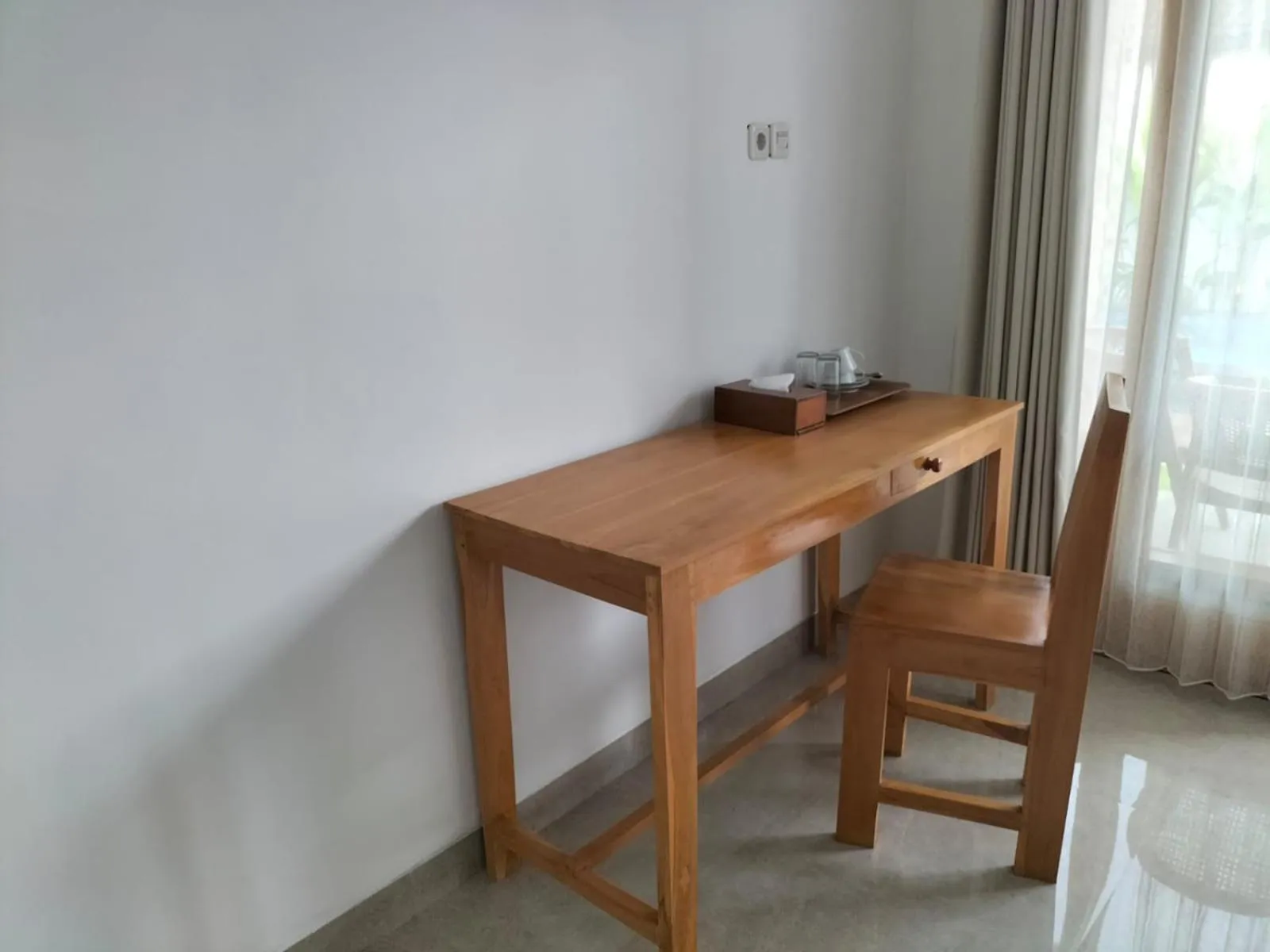 hair dresser in Alit Guest House